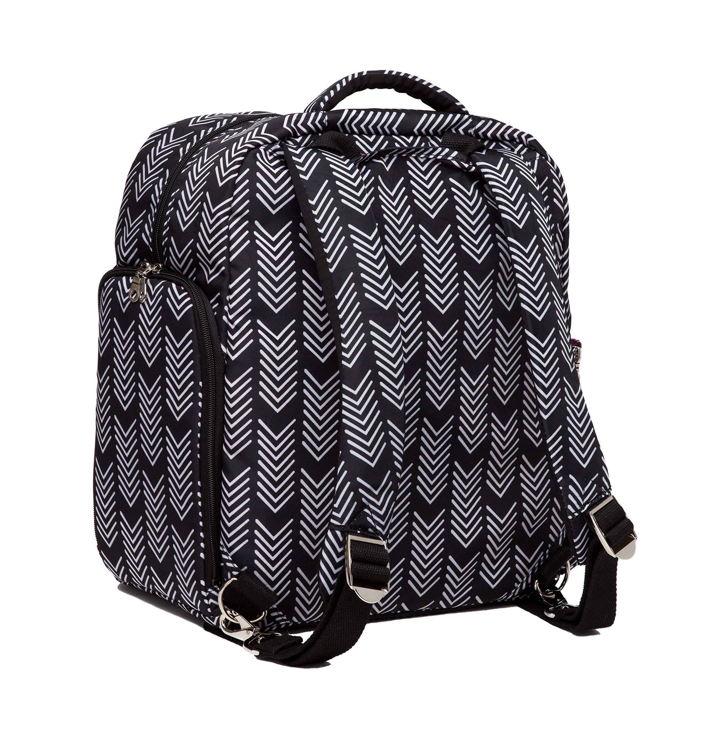 Sarah Wells Black and White Kelly Breast Pump Bag