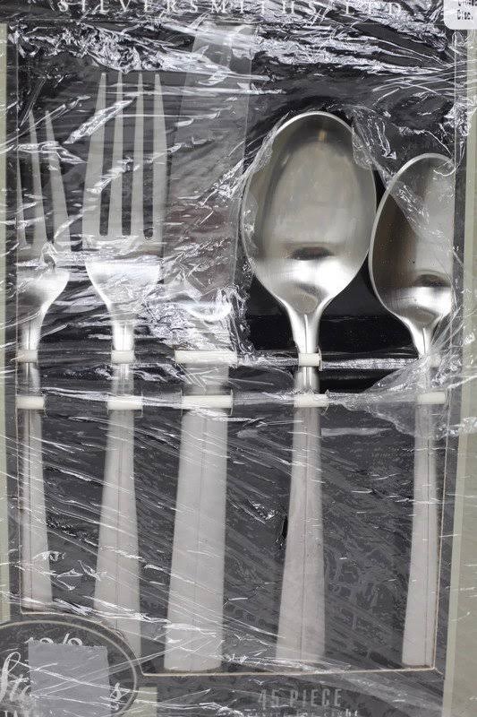 Cambridge Silversmiths Transition 5 Place Settings Hostess Set Flatwa