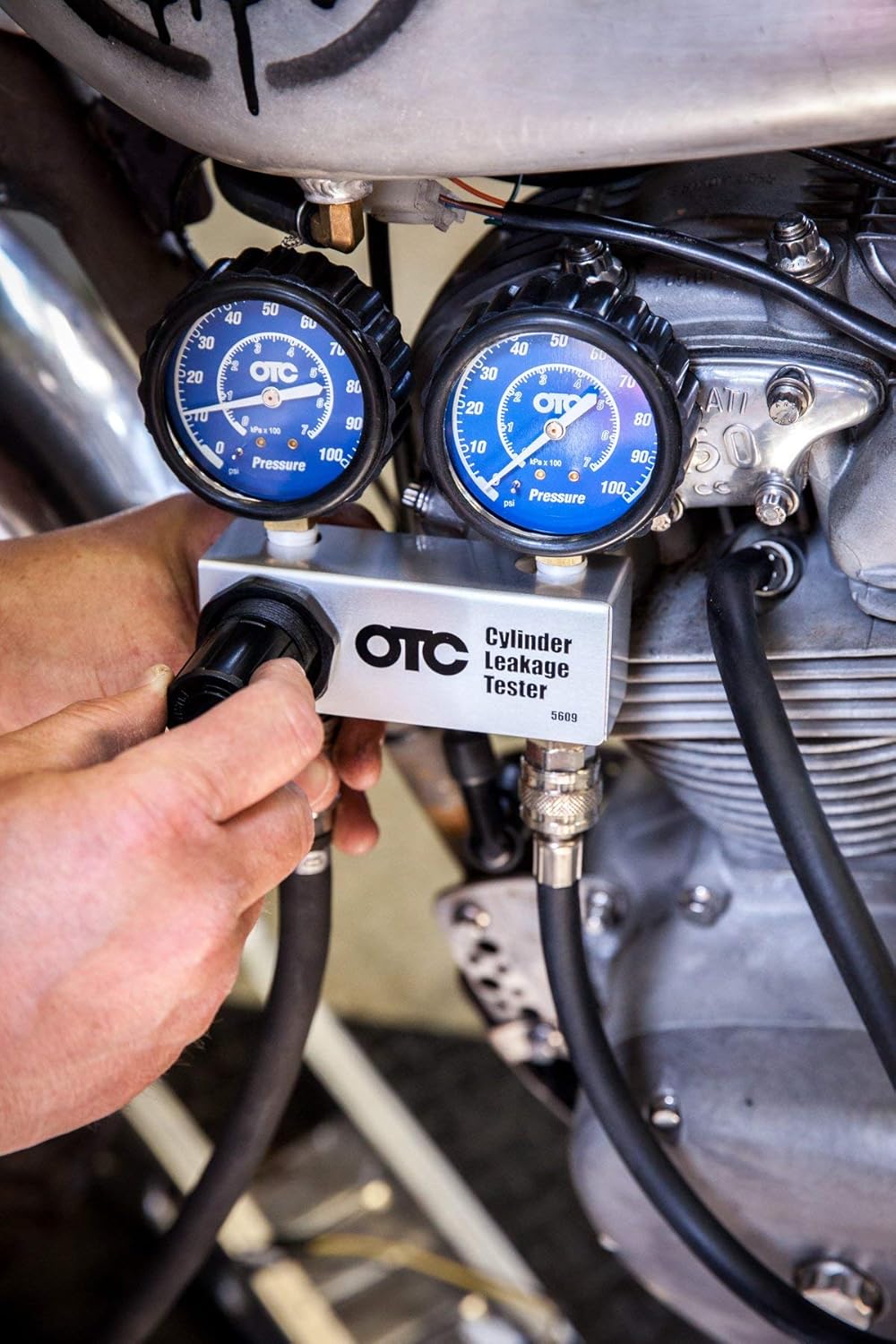 OTC 5609 Cylinder Leakage Tester Kit , black
