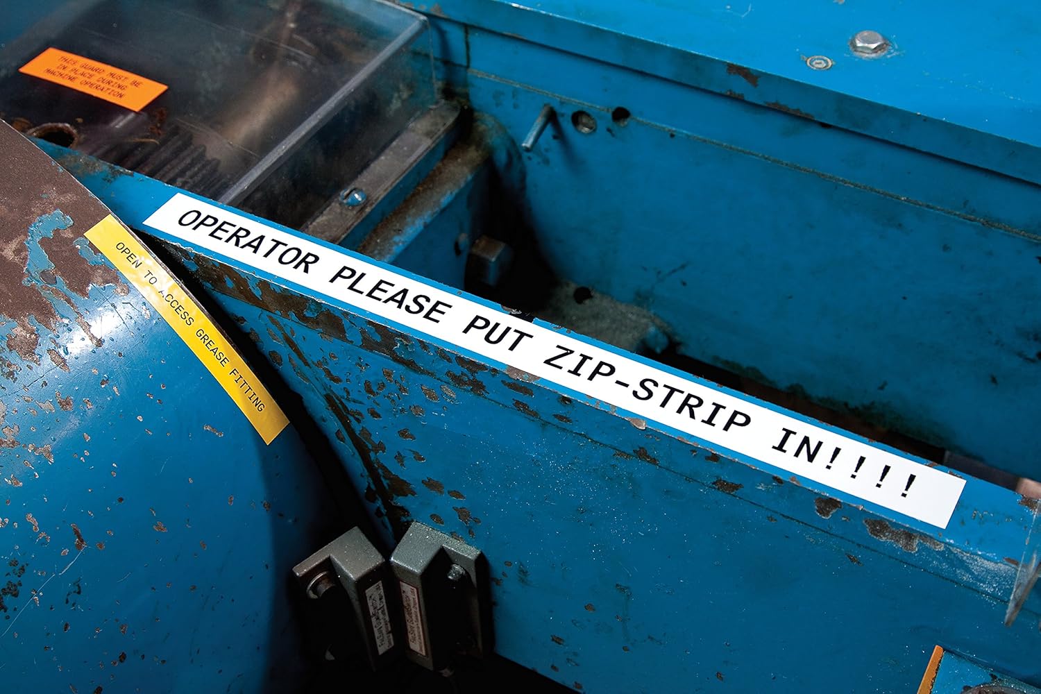 Brady - 118084 B30 Series R10000 Printer Ribbon (B30-R10000) - Black - 200' Length, 4.33