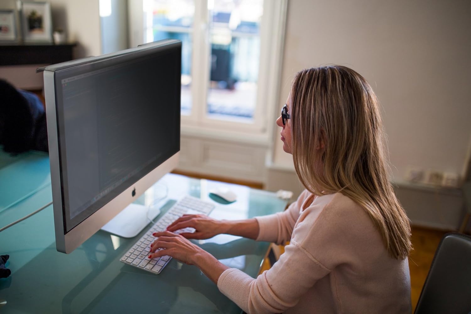 BesLif 24W 23.8W 23.6W 23W Compatible Hanging Privacy Filter Screen Protector Film Widescreen (22.04 x 14.17 inch = 560 x 360 mm) - Monitor Desktop Frame Hanging Type Pack of 2