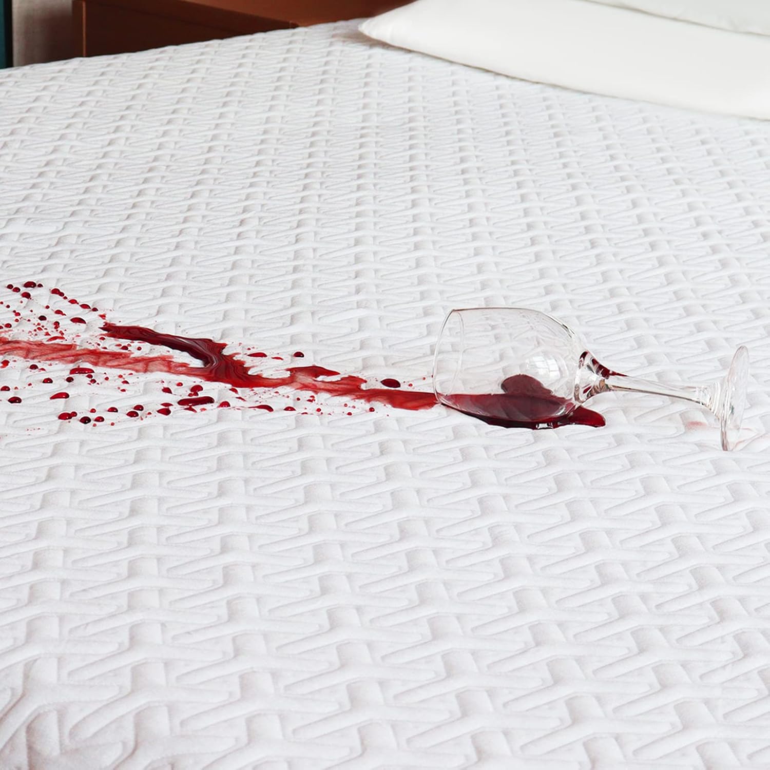 Hoxsury Waterproof Cooling King Mattress Protector 4D Air Bamboo Fabric Mattresses Pad Cover with Fitted 8