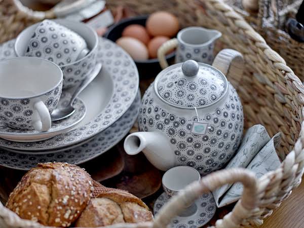 Bloomingville - Water Hyacinth Baskets - Set of 2