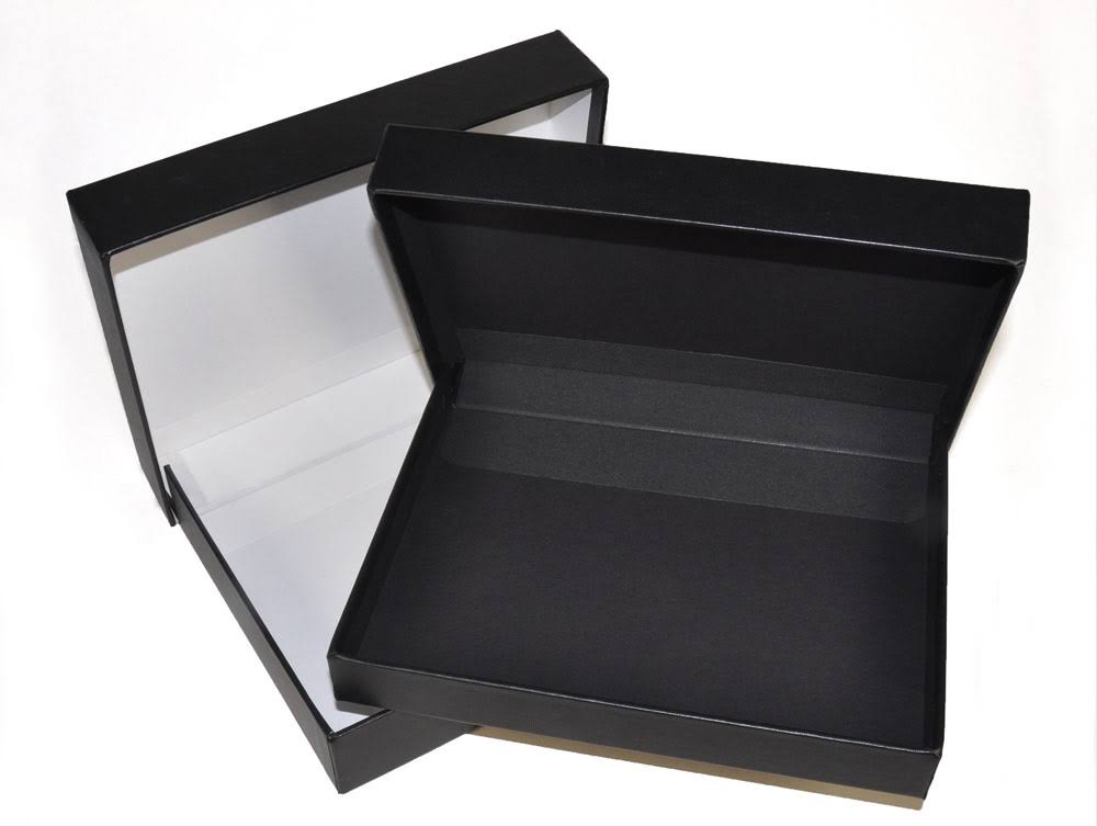 Archival Methods Onyx Portfolio Box - 13.75 x 19.5 x 2x22 - Black Buckr 10-129