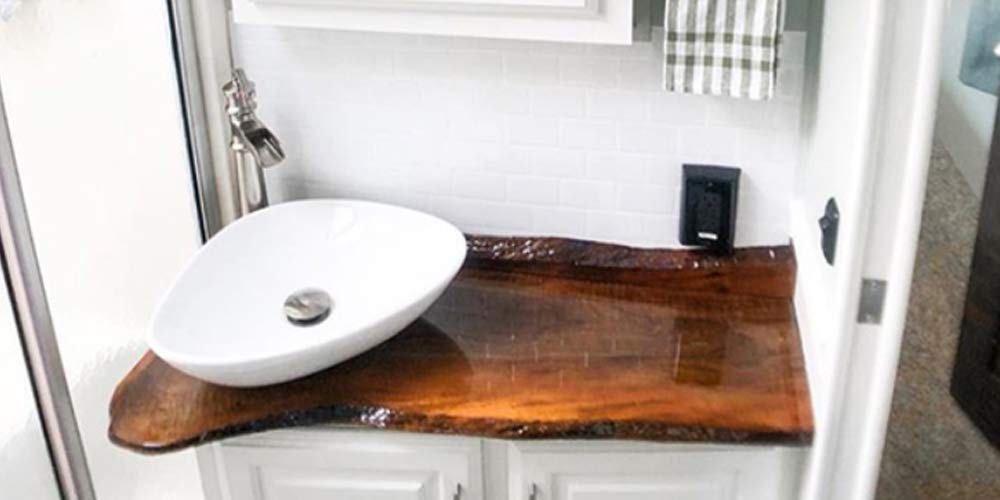 TotalBoat Epoxy Resin Crystal Clear - 2 Quart Epoxy Resin & Hardener Kit for Bar Tops, Table Tops & Countertops | Pro Epoxy Coating for Wood, Concrete, Art Pack of 2