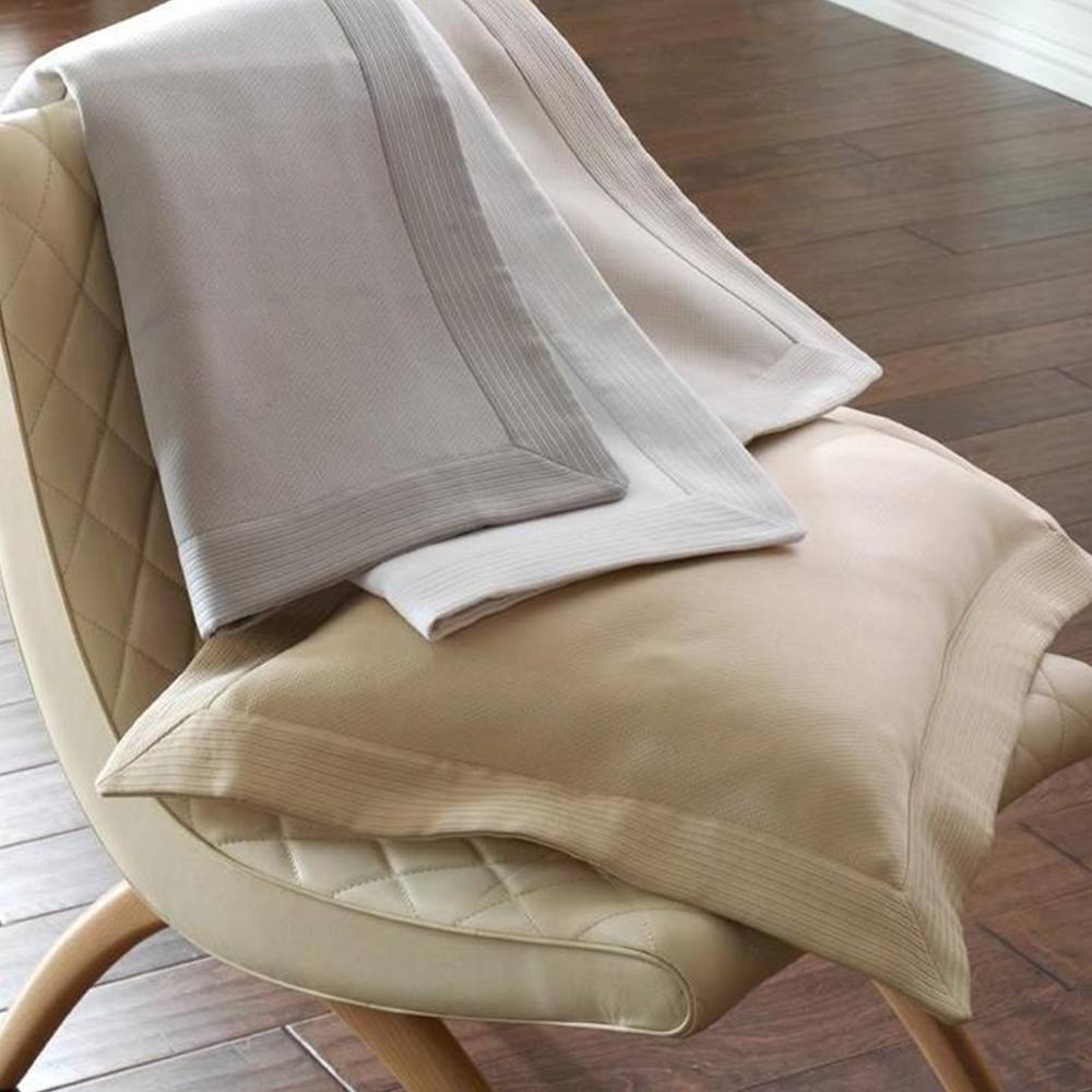 Peacock Alley Angelina Matelass茅 Coverlet - California King / Navy