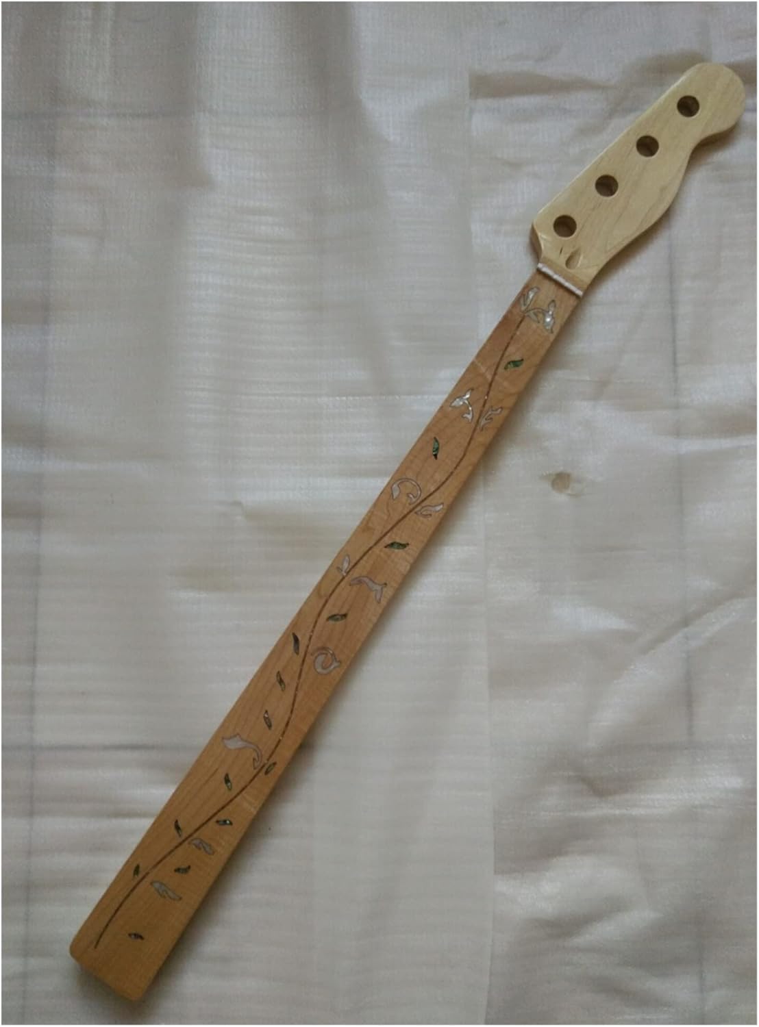 4 String Maple 20 Fret Neck Electric Bass Guitar Parts Replace for Tele Style Electric Guitar Neck