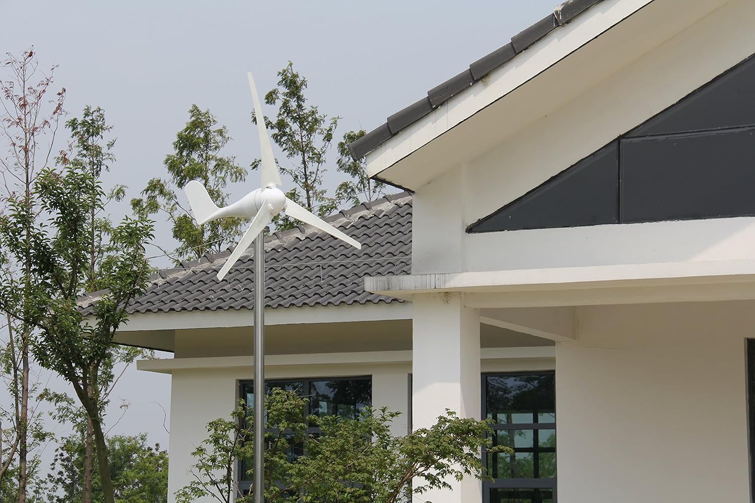 Small Wind Turbine Generator AC 12V or 24V, 100W 200W 300W 400W Economy Windmill for Wind Solar Hybrid System 2m/s Start Wind Speed 3 Blades(300Watt 24Volt)