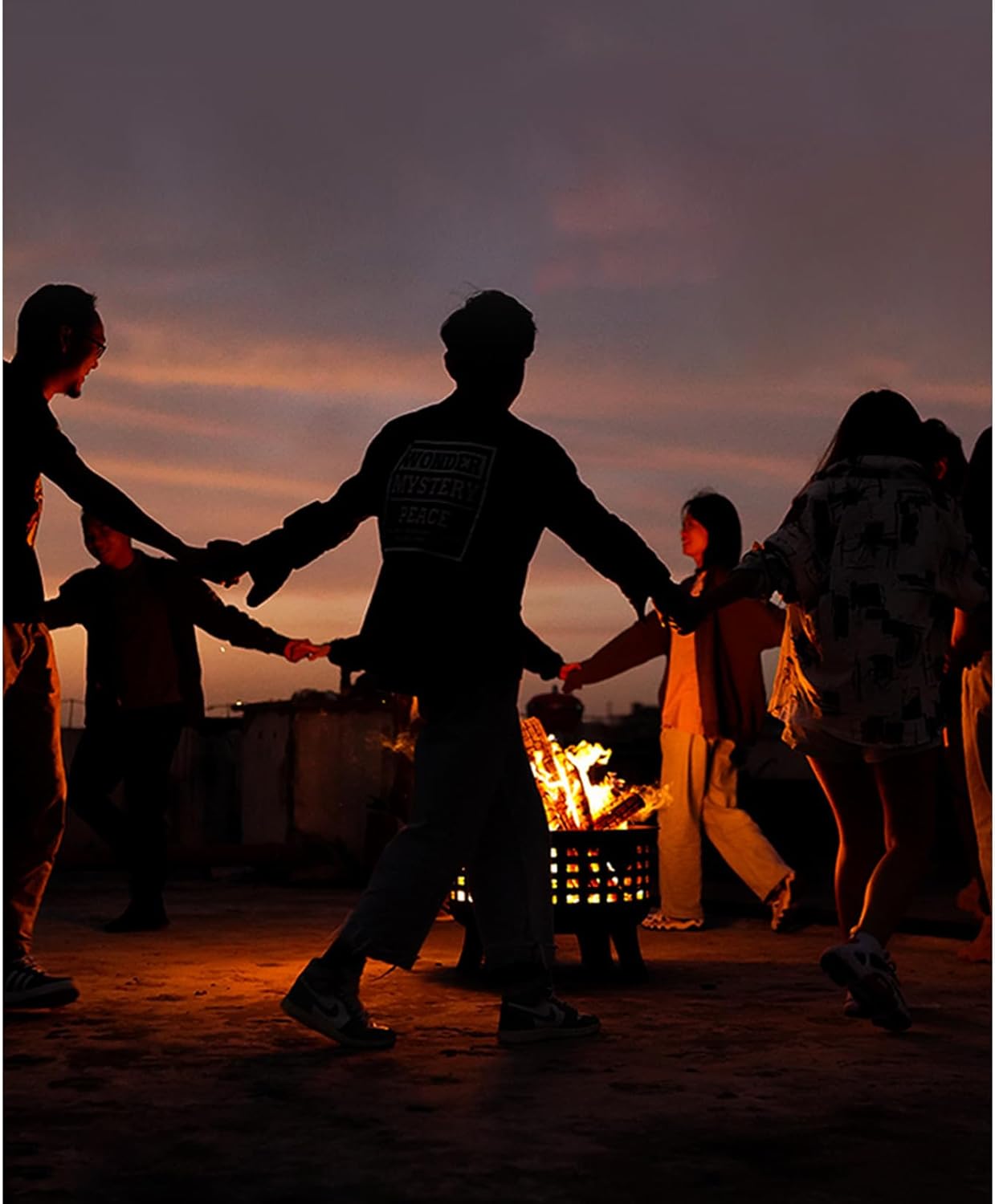 for Campfires/Heating/Barbecues/Patio's Fire Pit,with Fire Cover and Double Side Hanging Loops,Stable Structure - 65×29cm - Black