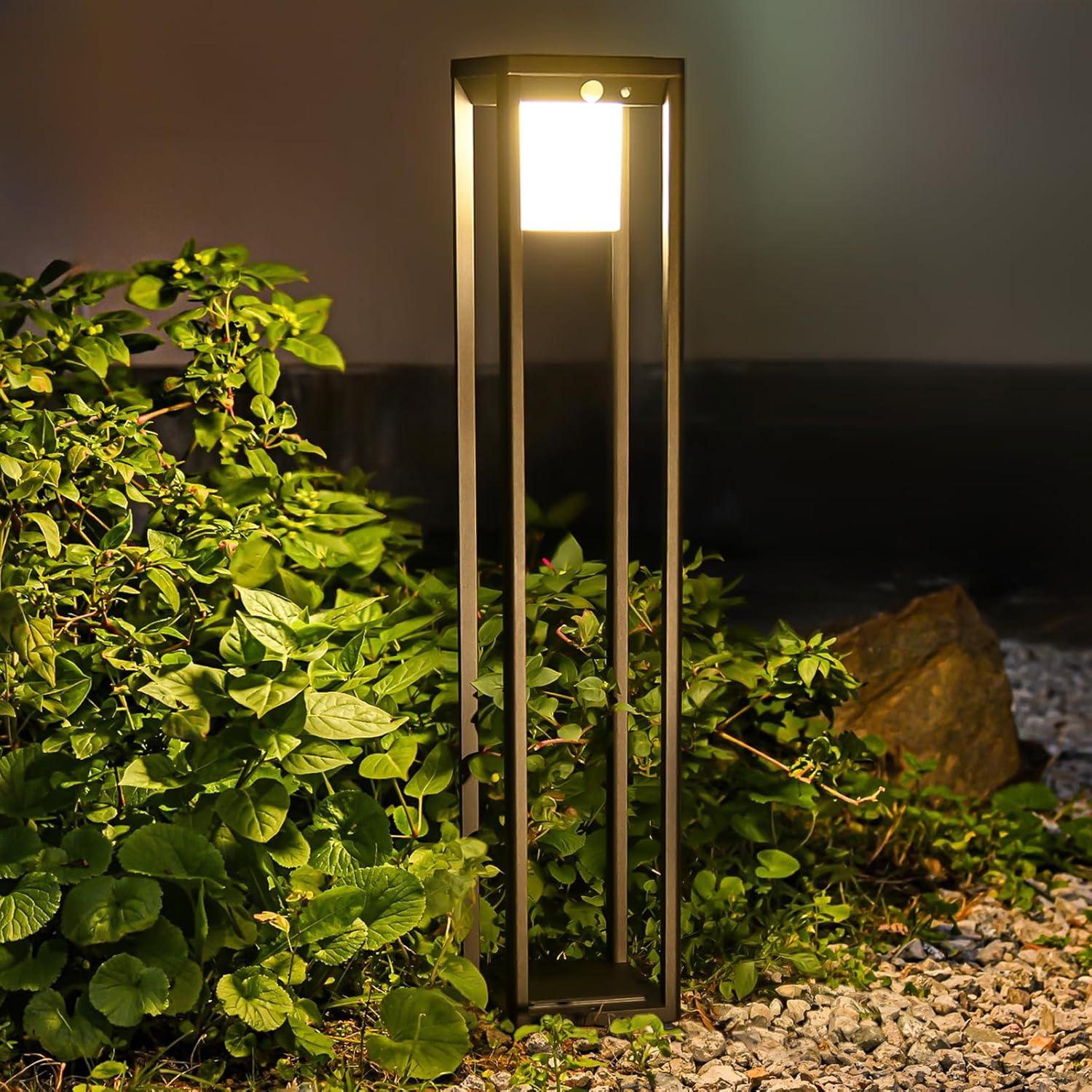 Solar Motion Pathway Lights Outdoor, Aluminum Waterproof Floor Lamp, 3 Lighting Modes 600 Lumens Super Bright Outdoor Floor Lamp for Garden Backyard Patio Porch Decor, 32