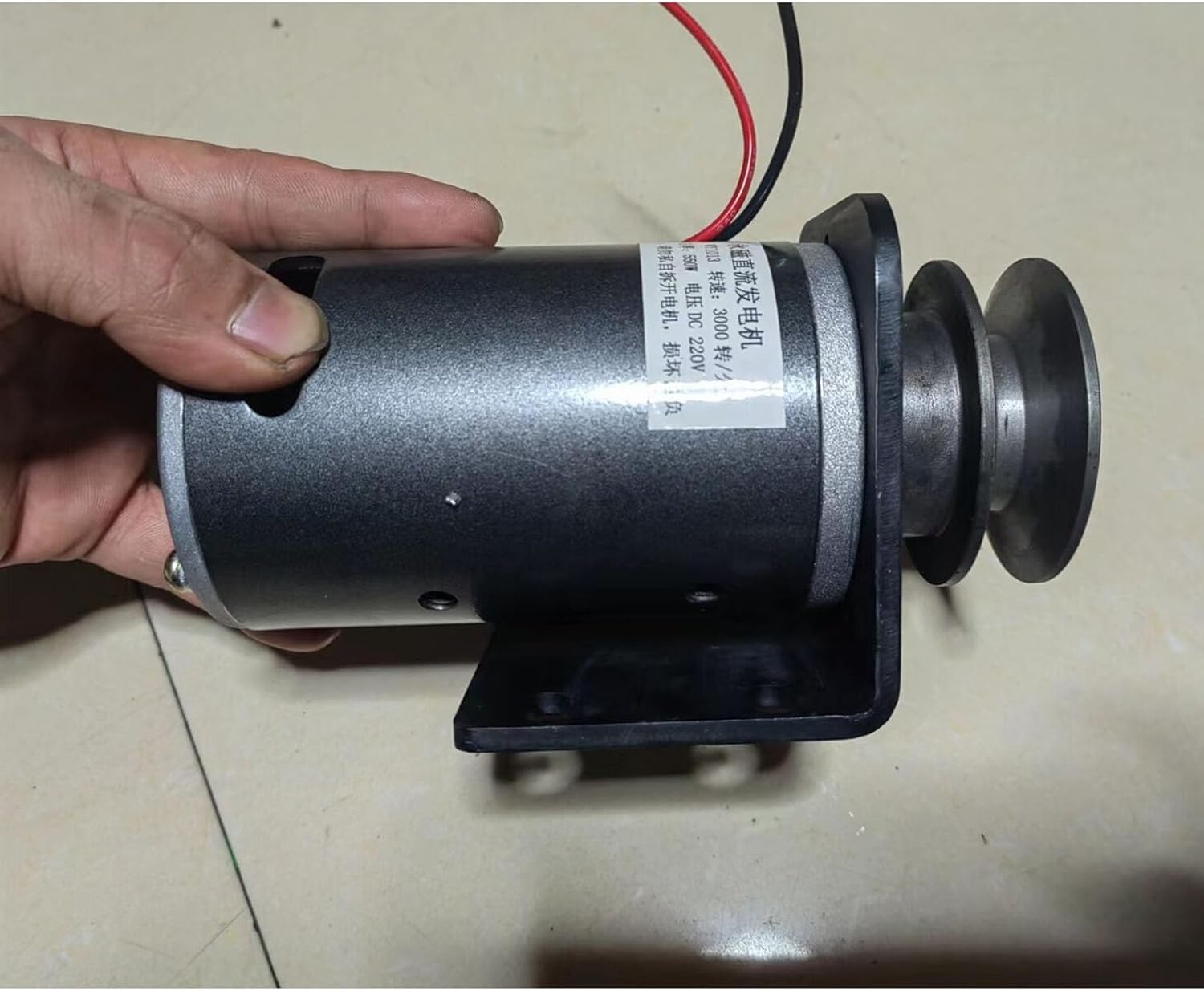 DC Generator 550W Permanent Magnet Generator 36V/48V/60V/72V/220V DC Wind Turbine Battery Car Charging Permanent Tape Pulley (Color : 72V, Size : 550W)