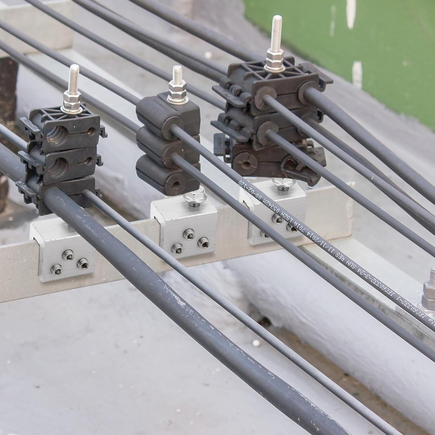 Tandefio 24 Sets Roof Clamp for Standing Metal Roof Standing Seam Bracket Clamp for Heat Cable Snow Guards Solar Panels Module Installation