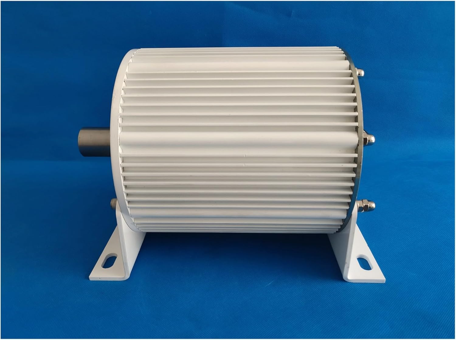 Low Speed Wind Turbine Generator Kit, Three-Phase Permanent Magnet Generator 8KW 10KW 48V 96V for Wind Power and Water Conservancy Low Starting Speed for Home(with Base,96V_6000W)