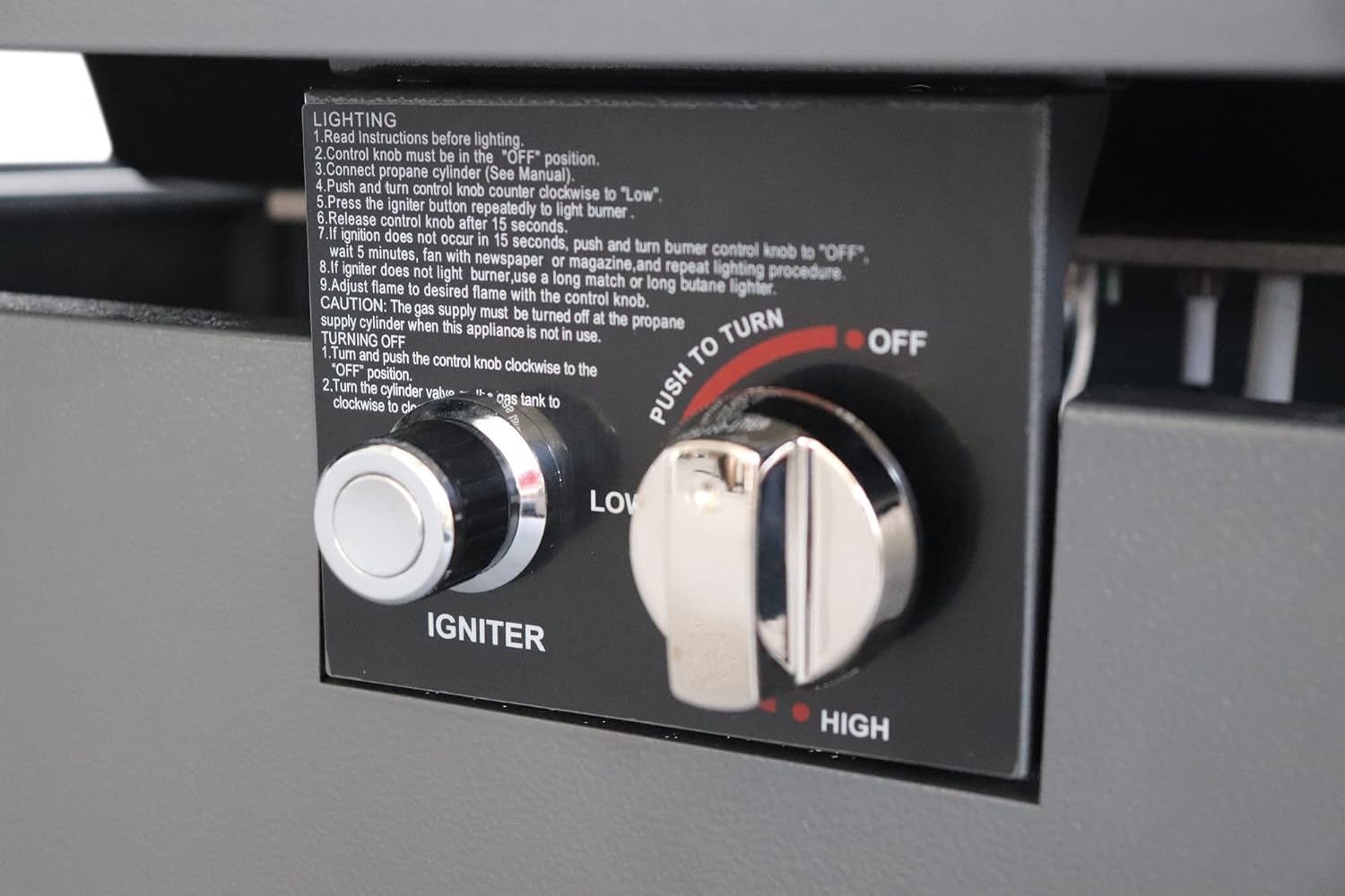 GOWE 25'' H x 42'' W Steel Outdoor Fire Pit Table with Lid (Black)