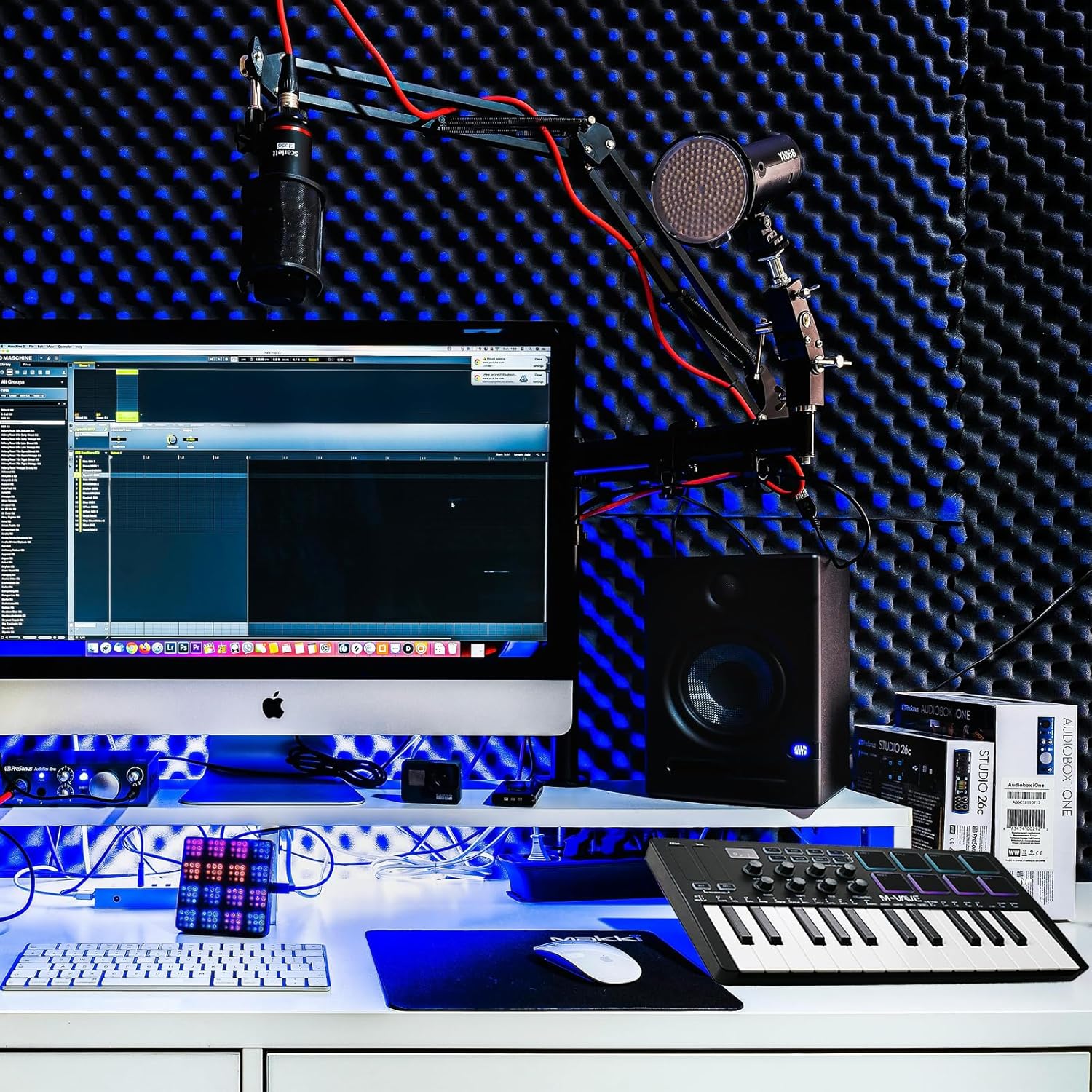 M-VAVE 25 Key USB MIDI Keyboard Controller With 8 Backlit Drum Pads,Piano Keyboard Wireless Semi Weighted Professional Dynamic Keybed 8 Knobs,Software Included