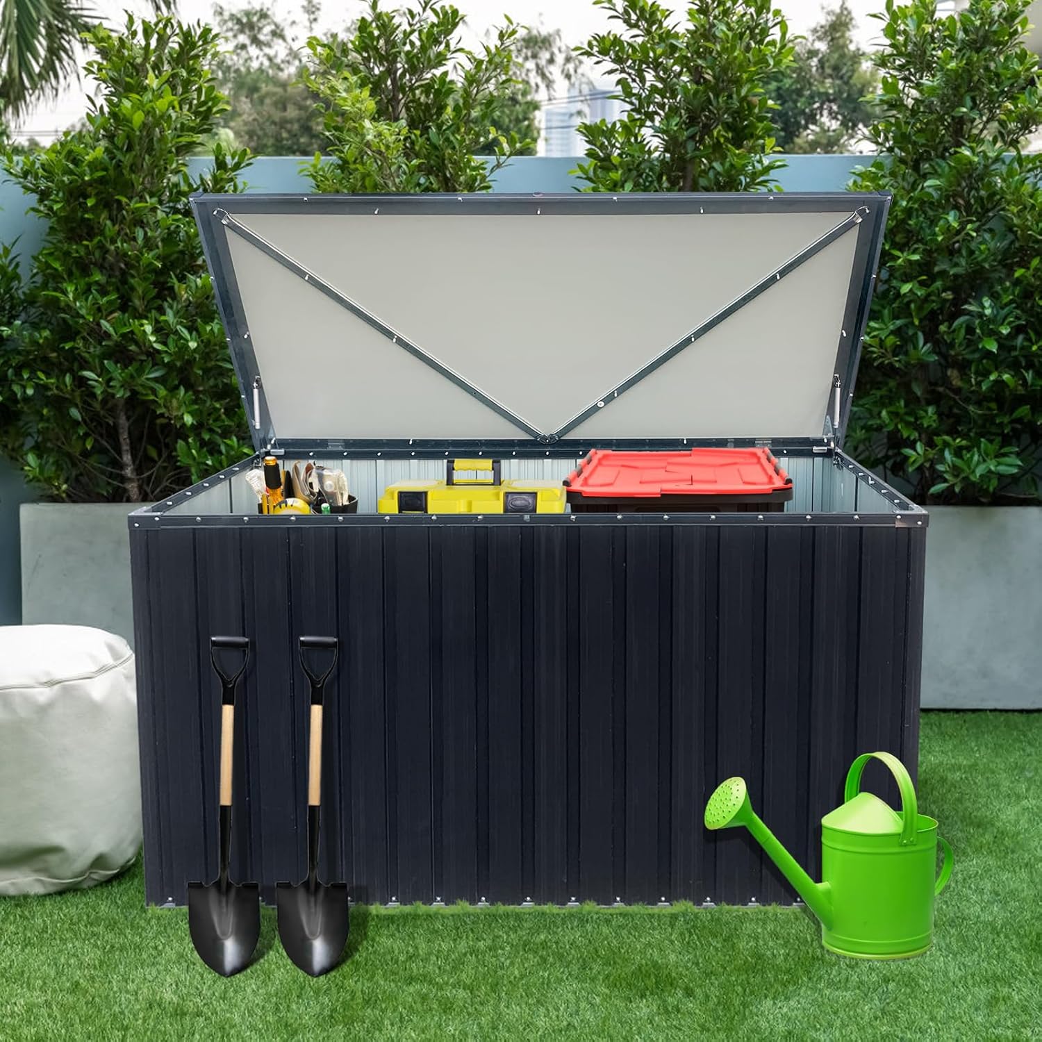 Heavy-Duty Outdoor Metal Storage Box Lockable Water-Resistant Deck Box for Patio Garden Tools Organization Rust-Resistant Outside Storage Box (M)