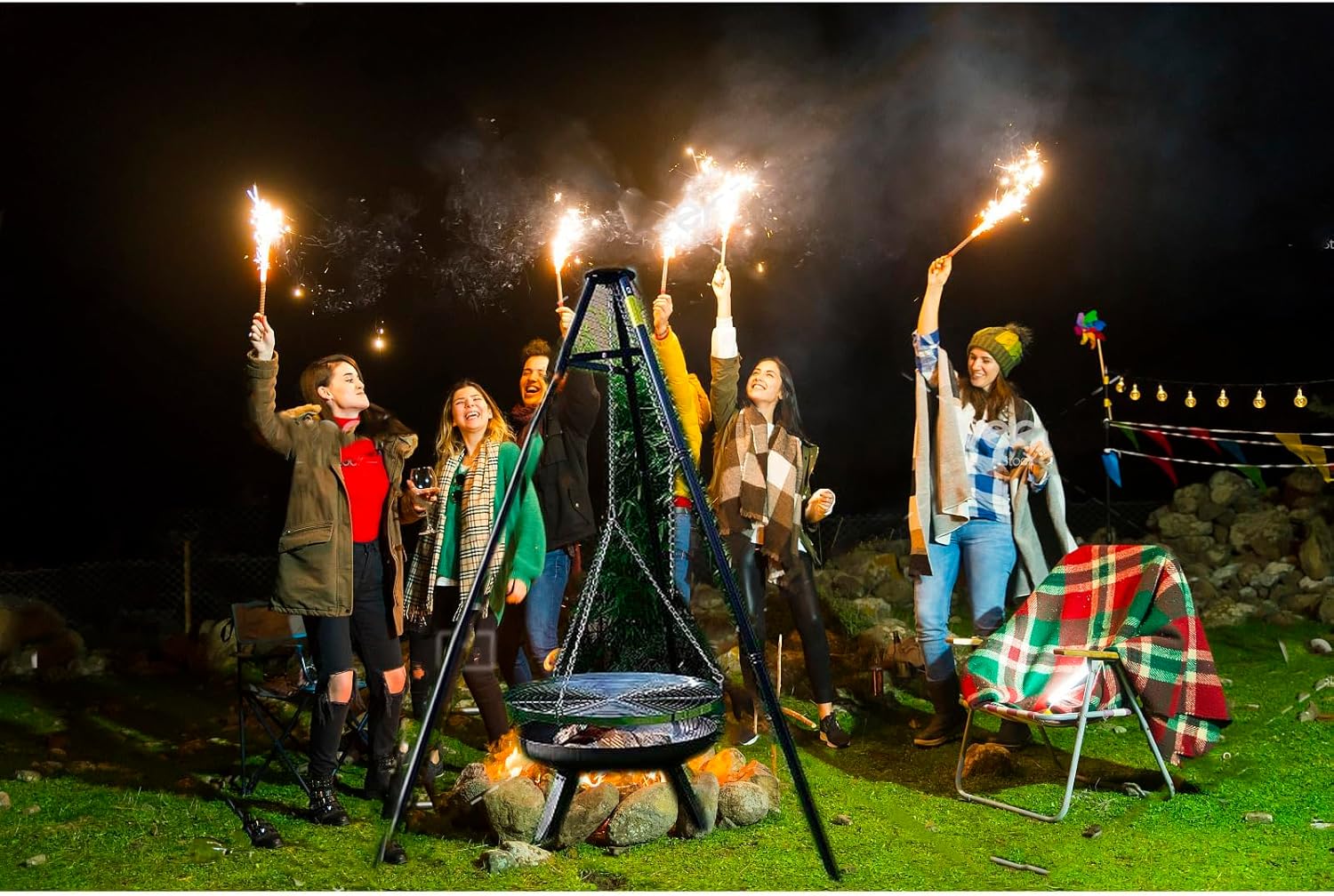 Outdoor Height-Adjustable Hanging Tripod Campfire Cooking Equipment,Portable Camping Campfire Grill,Heavy Duty Firepit Grill,for Outdoor Cookin