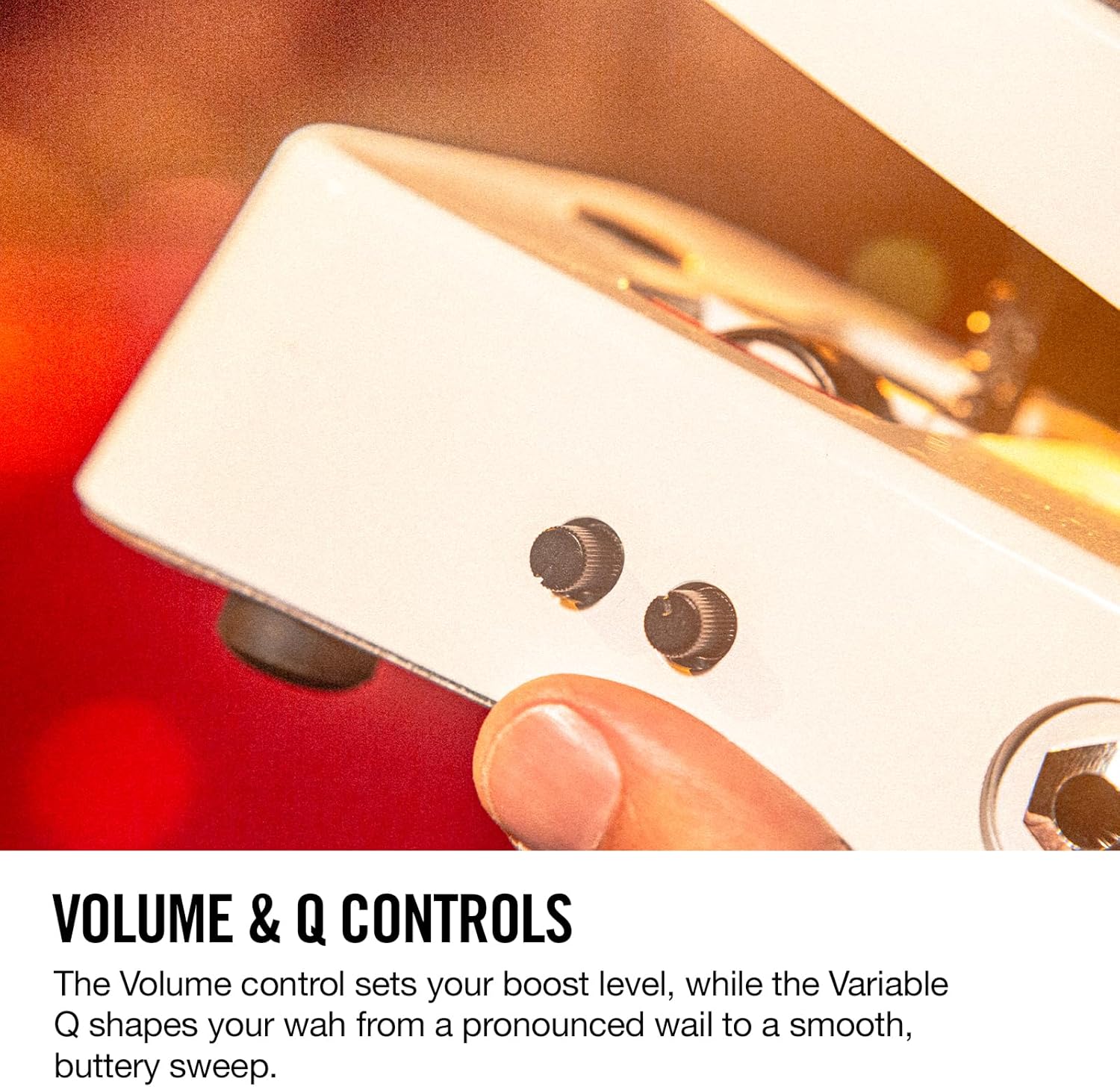 JIM DUNLOP 105Q Cry Baby Bass Wah Guitar Effects Pedal, White