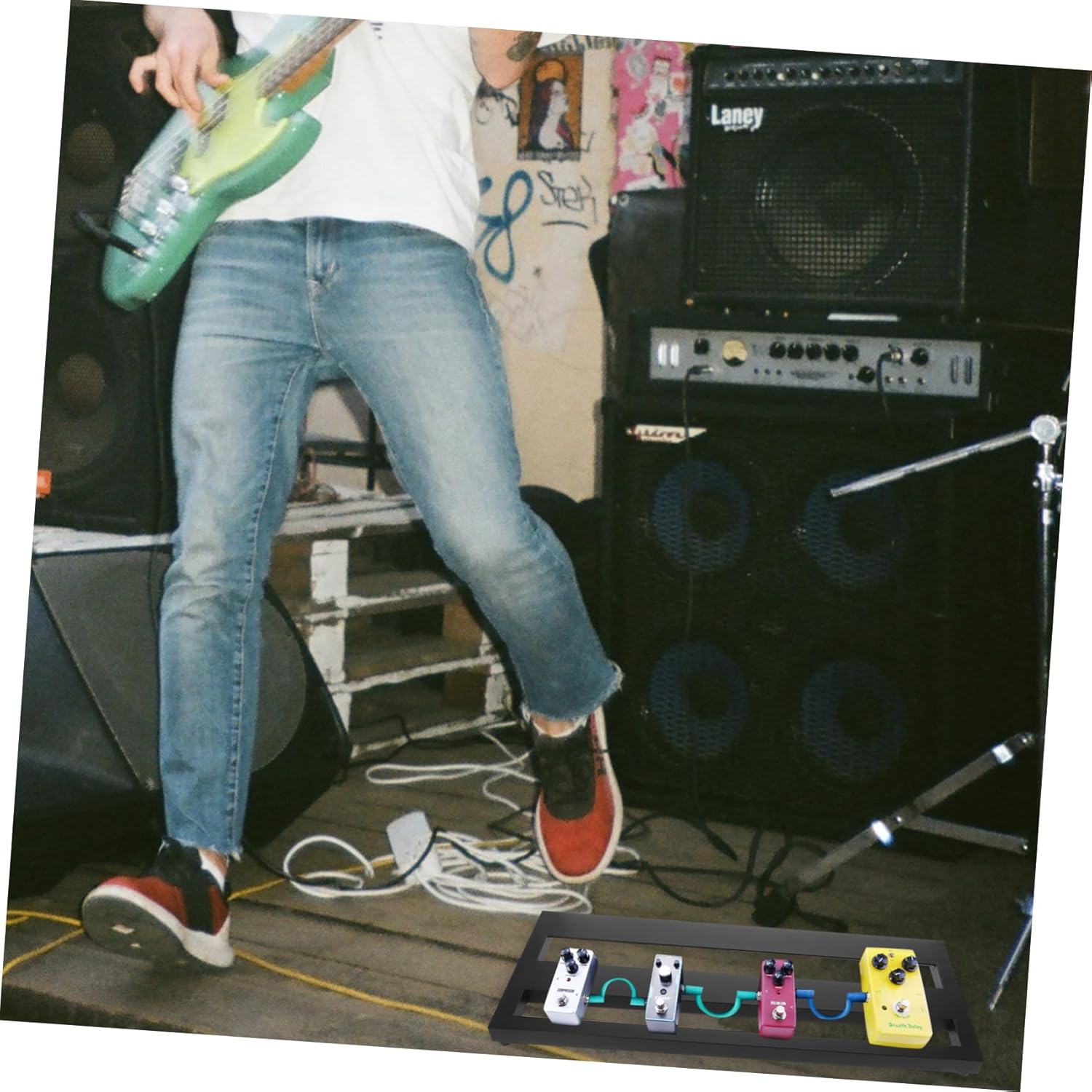 Aluminum Alloy Portable Guitar Pedal Board Carry Bag Effector Holder for Stage Performance Lightweight Supply Space for Musicians and Guitarists