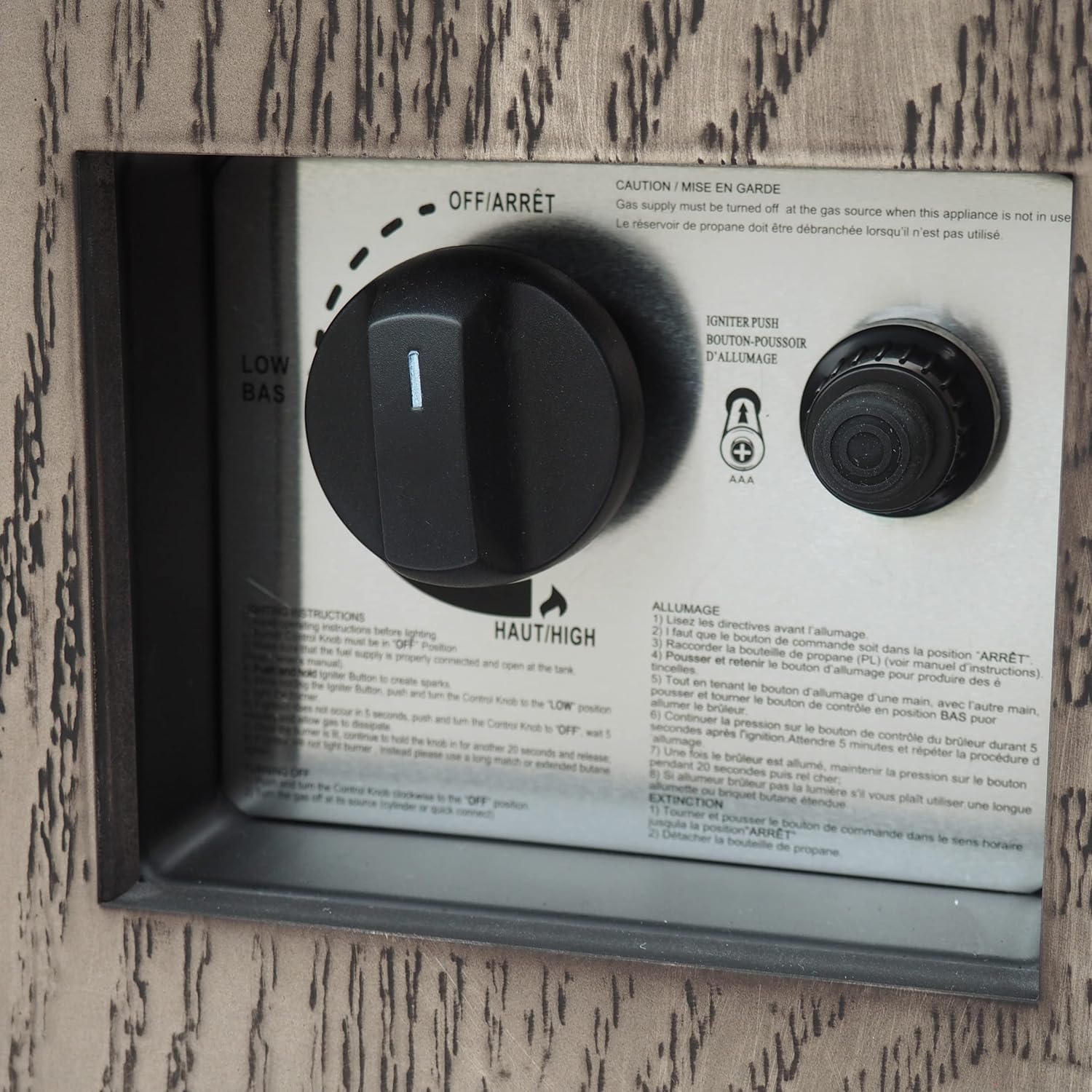 Square Propane Fire Pit Table, 50,000 BTU Outdoor Iron Fire Pit with Wood Pattern, 39 Inch Large Fire Pit for Patio Backyard Garden, Rustic Design for Outdoor & Indoor Gatherings, Only Table - 650K