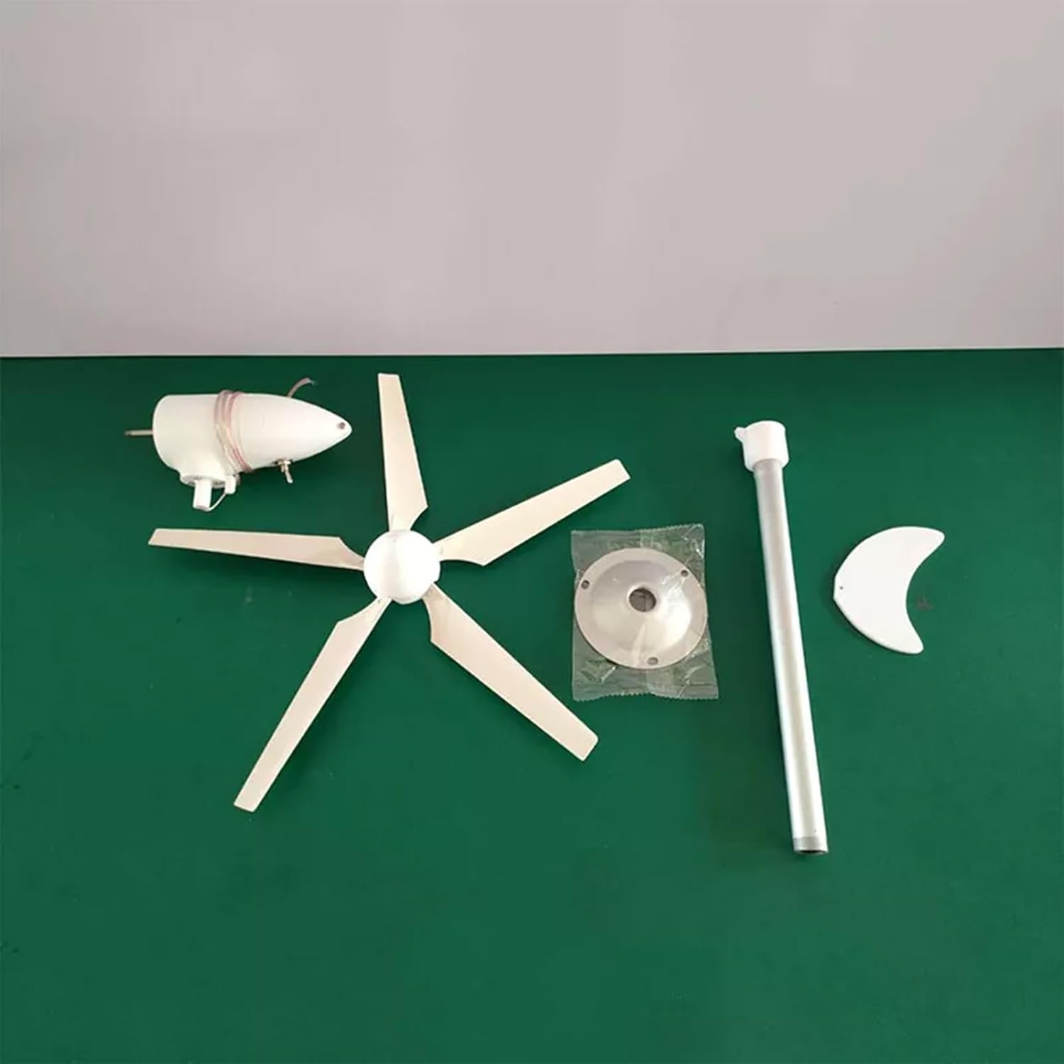DIY 5-Blade Micro Wind Turbine Three-Phase Permanent Magnet Brushless Wind Turbine Model DIY Windmill White Outdoor
