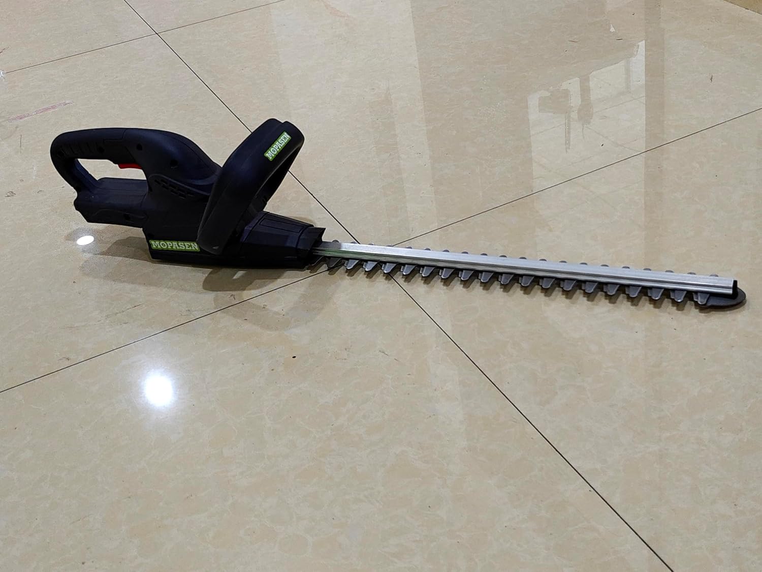 120V 4 Amp 22 in. Electric Hedge Trimmer New