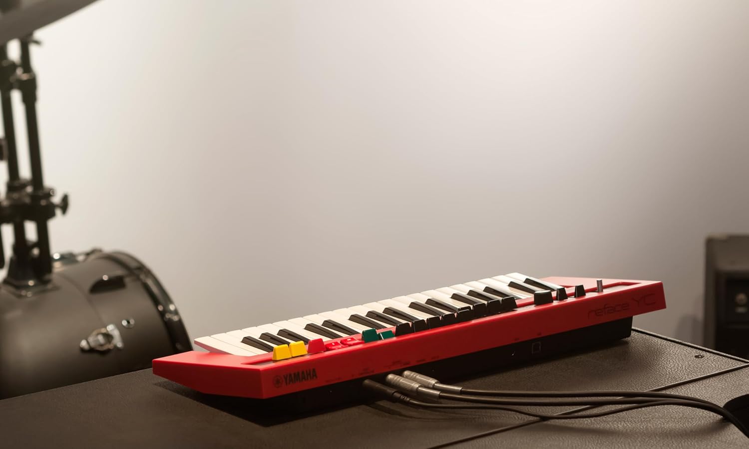 Yamaha REFACE YC Portable Combo Organ with Vintage Organ Waves and Effects