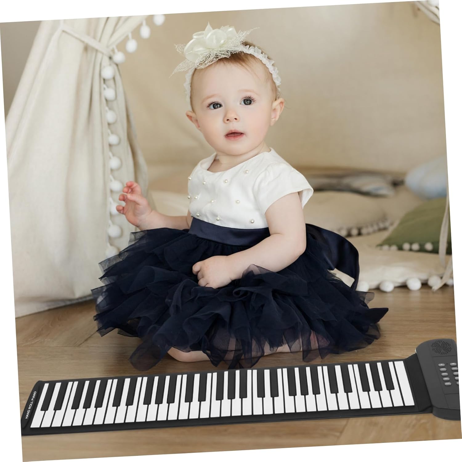 61 Key Hand Rolled Electronic Piano Roll up Portable Digital Keyboard Foldable Piano Speaker Headphone Jack