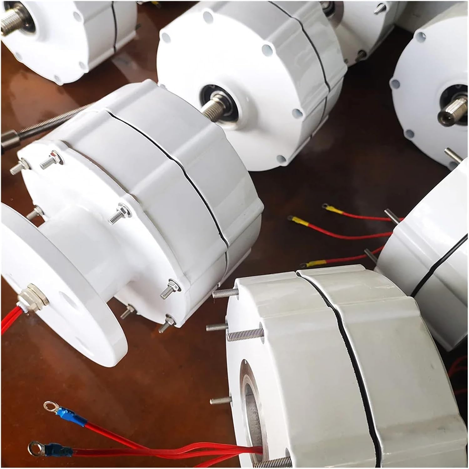 2000W Wind Turbine Generator, 24V 48V Gearless Permanent Magnet Generator for Low Speed Household Use in Wind Turbines and Water Low Starting Speed for Home(with Base,24V_2000W 300RPM)