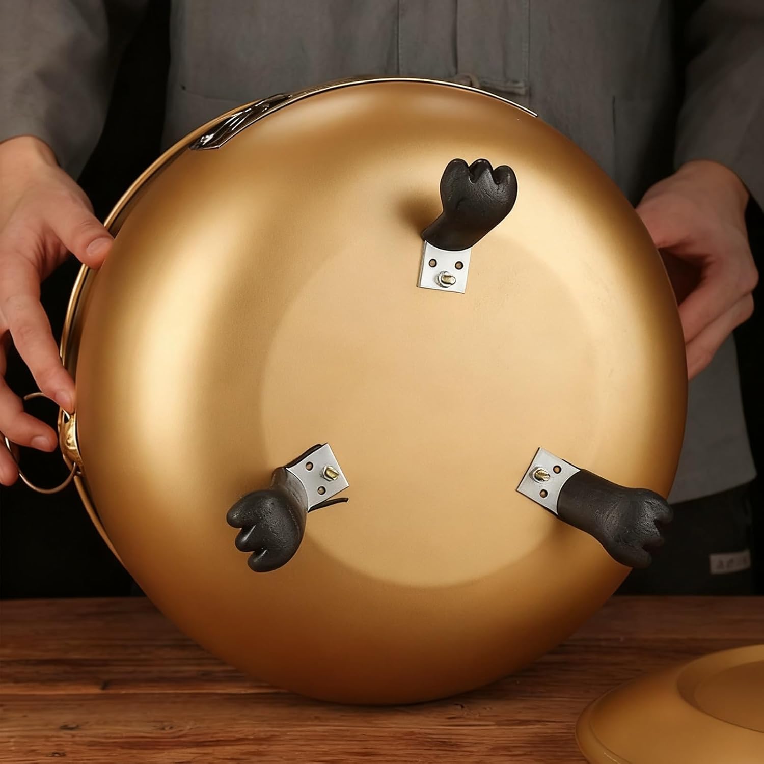 Burn Barrels for Outside, Metal Fire Pit, Portable Burn Cage, Used for Burning Garbage Leaves Wood Cardboard Campfires(Gold,40cm/16in)