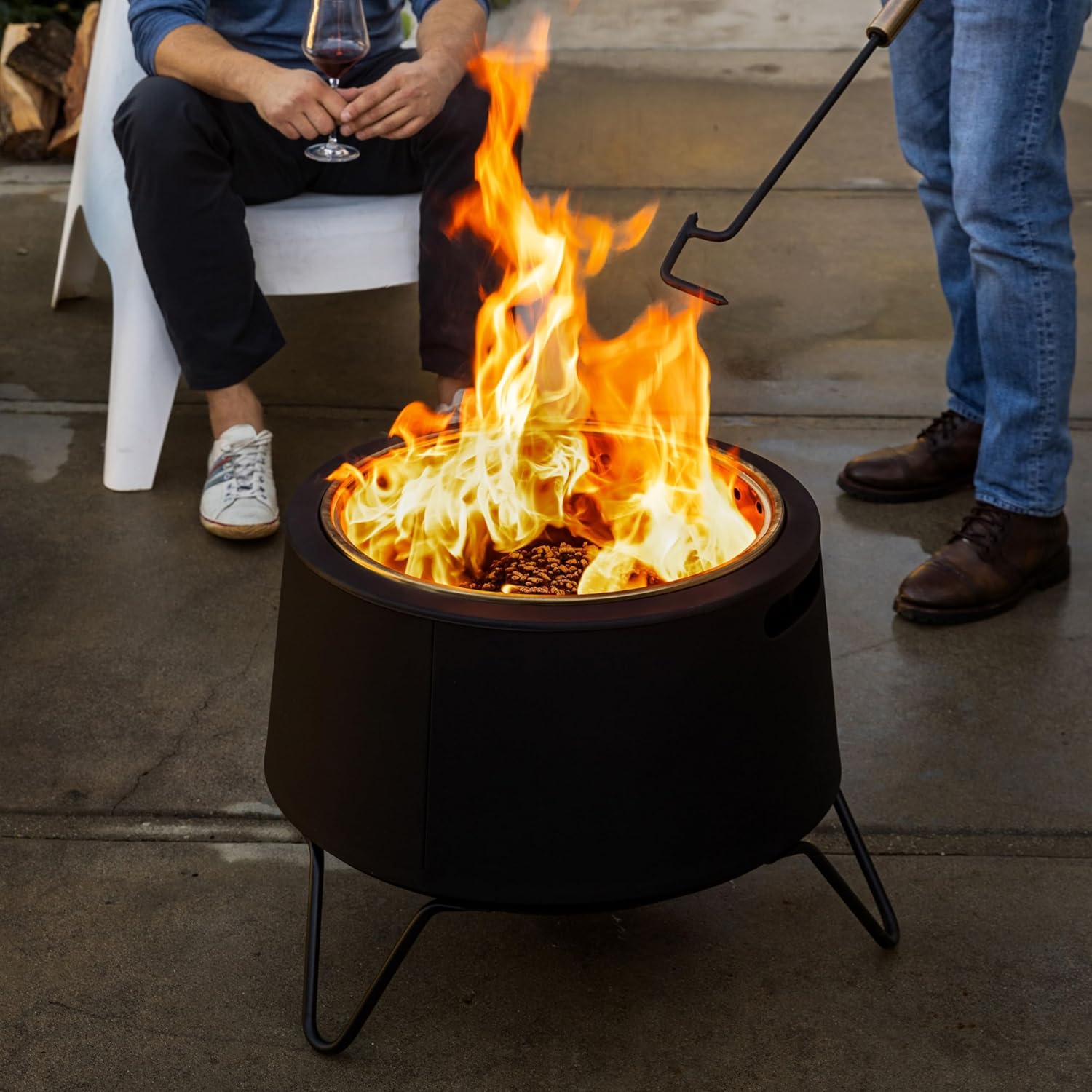 TIKI 20-Inch Smokeless Social Fire Pit, Portable Outdoor Fire Pit with Removable Ash Base, Stand & Cloth Cover – Modern Wood Burning Fire Pit for Patio, Backyard, and Gatherings