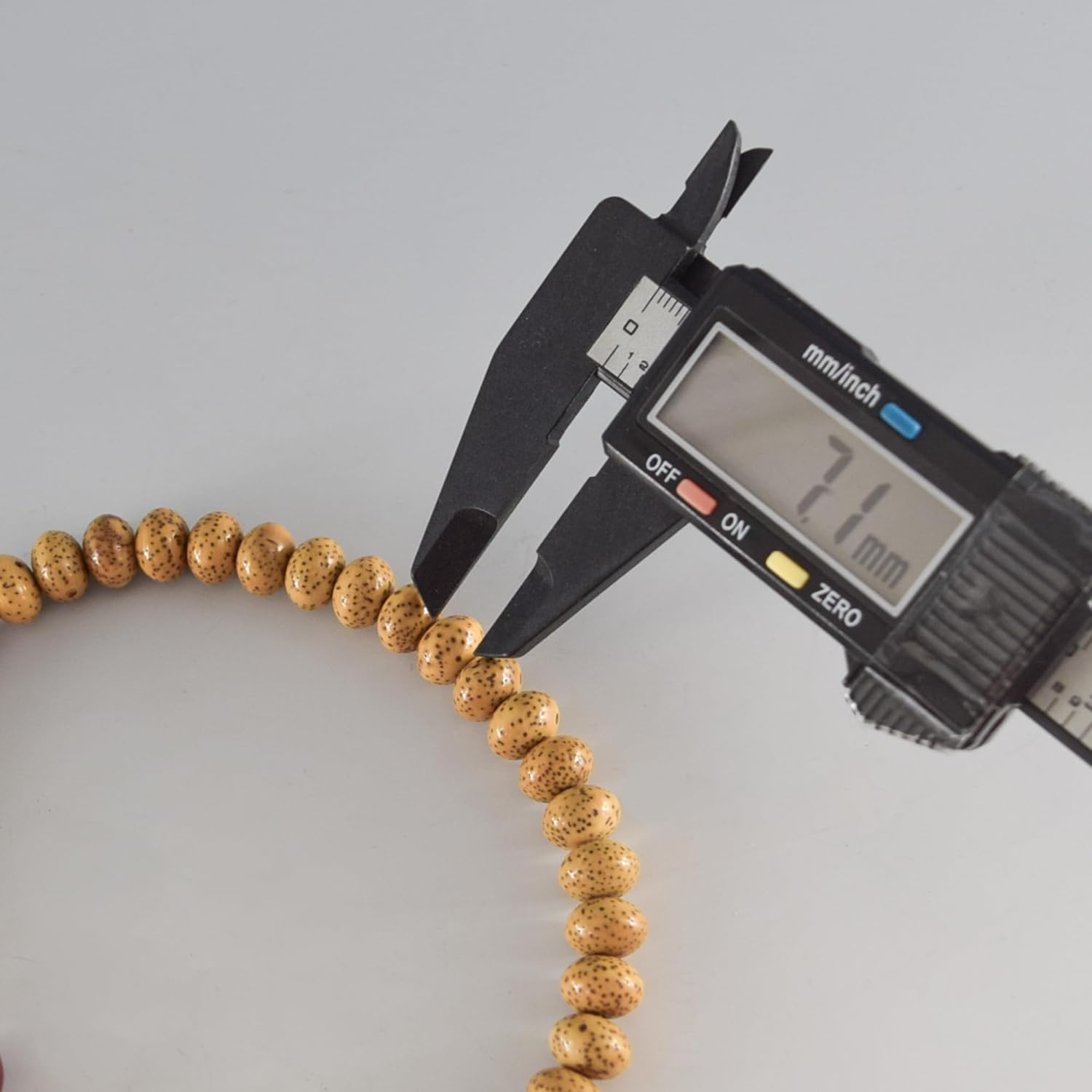 京都あさひ屋 Bodhi Tree Wood Lense Beads & Red Agate Japanese Juzu Buddhist Prayer Beads Handemade in Kyoto JUA18