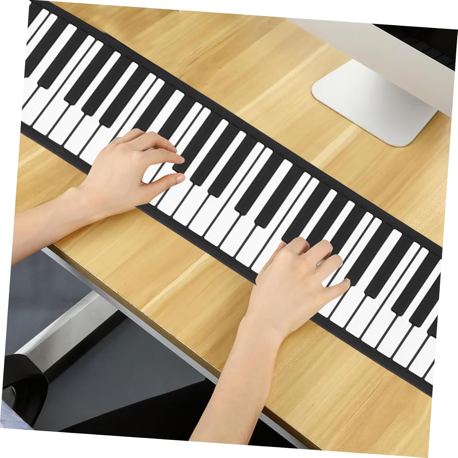 ibasenice Foldable Roll-up Electronic Piano with Speaker Portable Silicone Keyboard for Music Practice Battery-powered Easy Storage for Beginners and