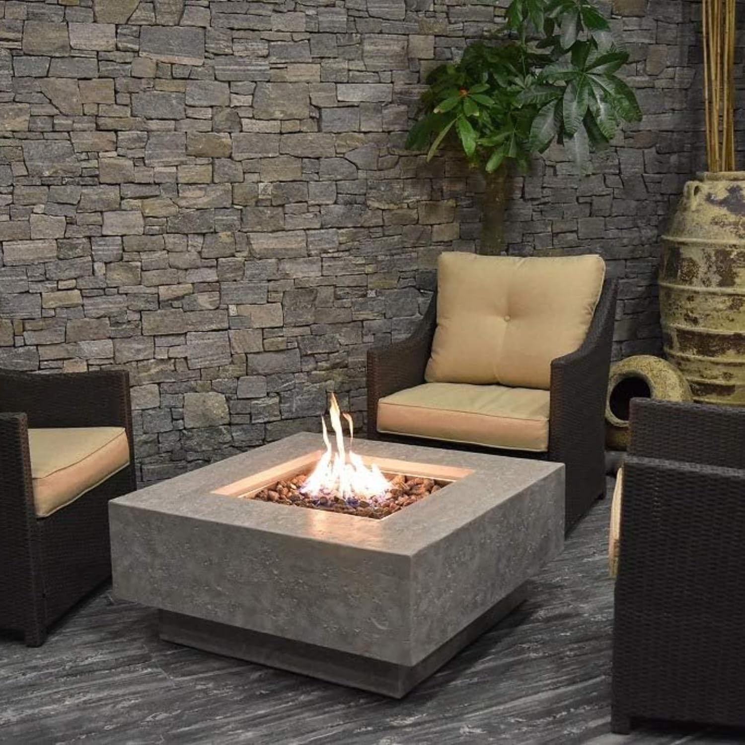 Manhattan Fire Table Light Grey Propane Gas Fire Pit Modern Outdoor Concrete Fire Table with Lava Rocks & Weather-Resistant Finish Elegant Patio Heating