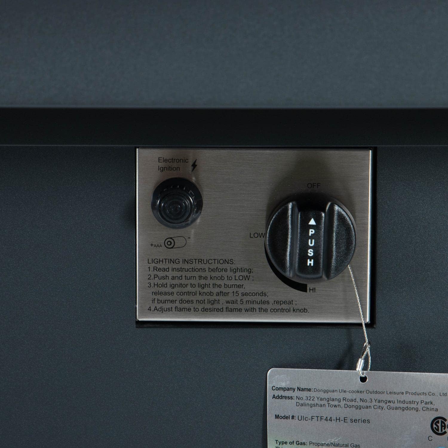 LeisureMod Chelsea Propane Fire Pit 44 Inch 55,000 BTU Auto-Ignition Gas Fire Pit Table with lid, Wind Guard and Decorative Stones Aluminum Frame