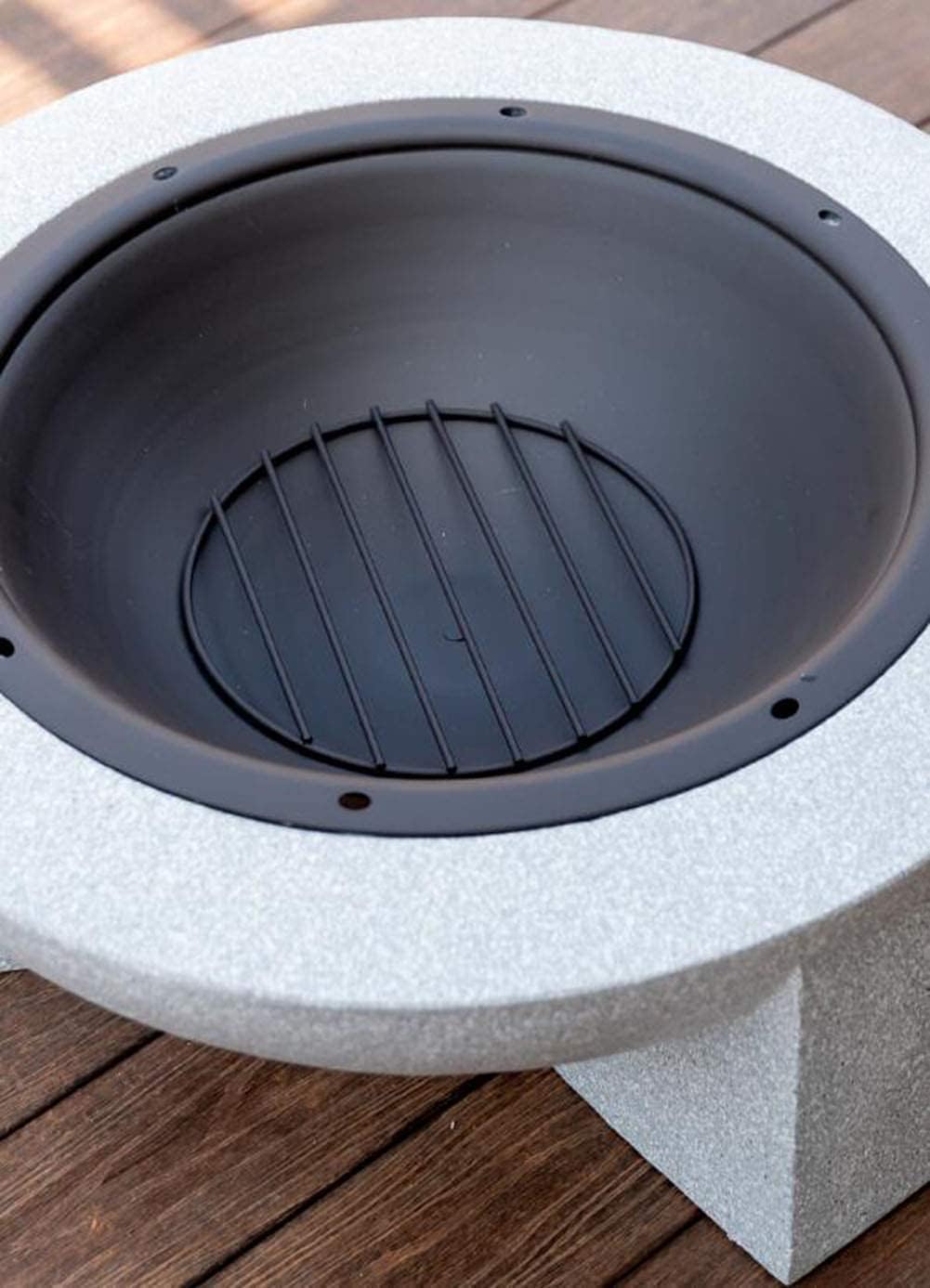 Fire Pit with Grill Shelf, Fire Bowl for Garden and Patio, Outdoor garden fire pit with mesh cover 71 x 29cm with Poker