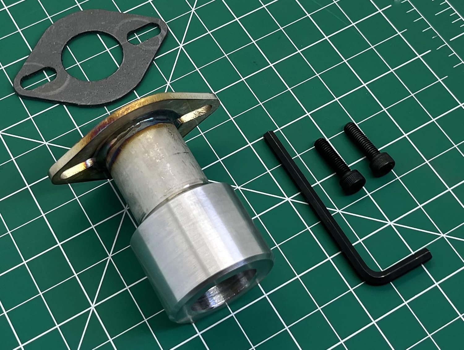 GenExhaust for Champion 3500/3200W & 3100/2800W Inverter Generator or any generator with a MODEL NO.88 cover plate Generator 1-1/2