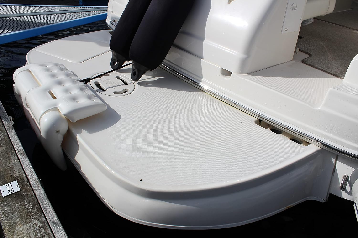 Dan Fender FenderFlex Multi-Purpose Boat Fender & Boarding Step – Durable PVC Marine Fender with Secure Rope-Holds Ideal for Yacht Hull Protection Pontoon Boats, Inflatable Boats & Boating Accessories