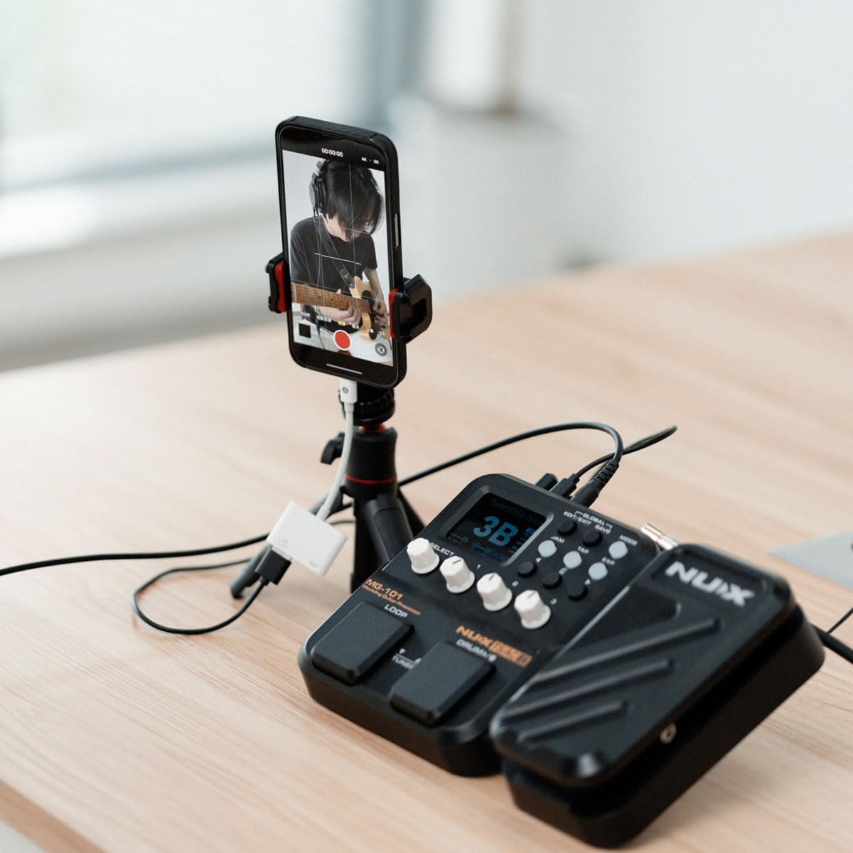 NUX MG-101 Multi Effects Pedal with 46 Effects, 25 Classic Amp Models, 512 Samples IR Resolution, 12 user-loadable IR slots, JAM–Phrase Looper, Drum Machine, Metronome Function,