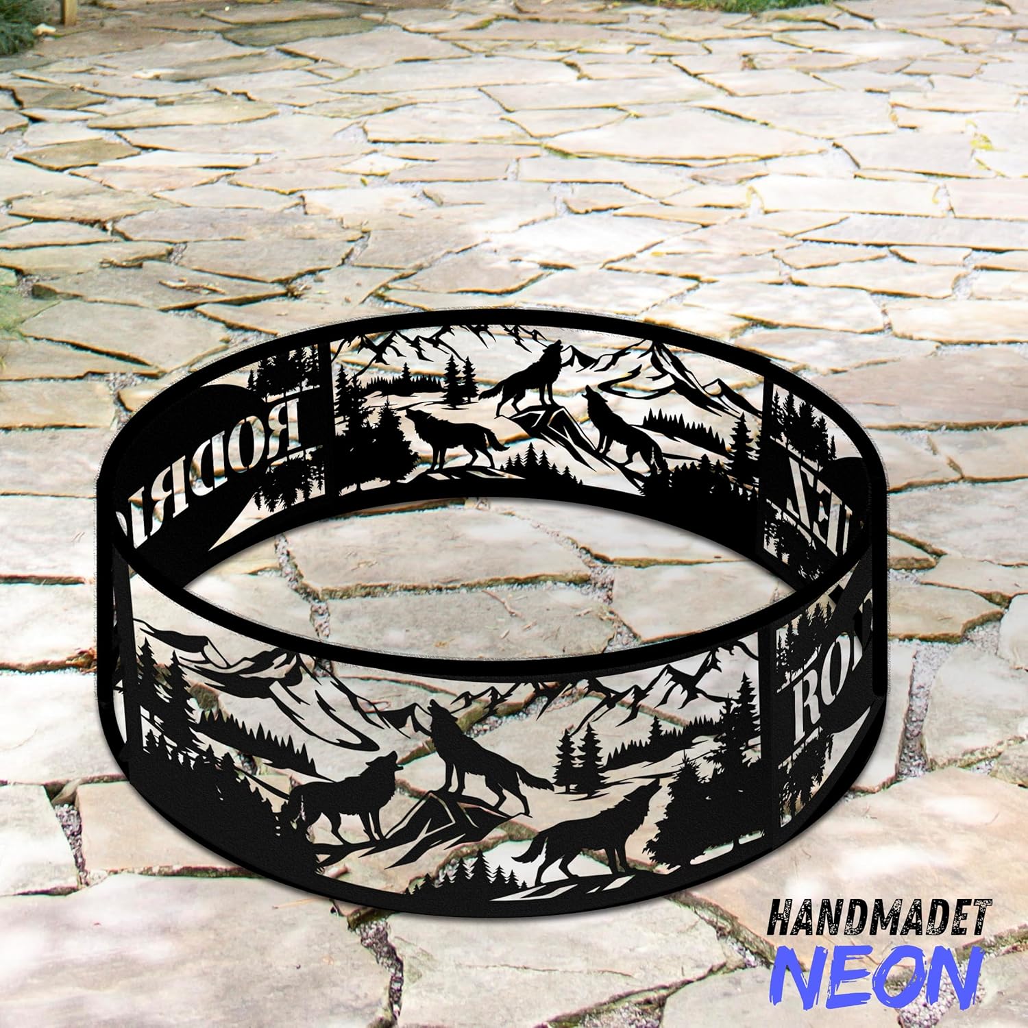 Personalized Wolf Fire Pit Ring Metal Custom Name 360 Degree Cutouts Wilderness Campfire Ring Stove Outdoor BBQs Backyard Camping Garden Decor Gifts Father's Day Campers