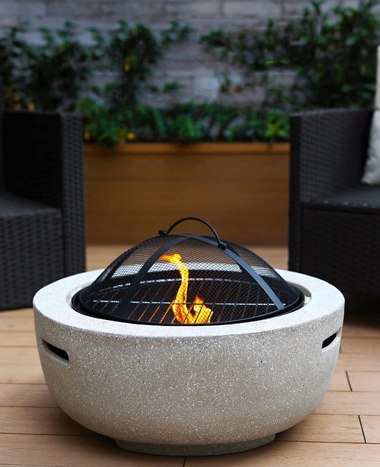Outdoor Fire Pit Garden Wood Burning Fire Pit BBQ Grill Table, Outdoor Wood Burning Fire Bowl with Spark Screen Cover and Poker, 60cm