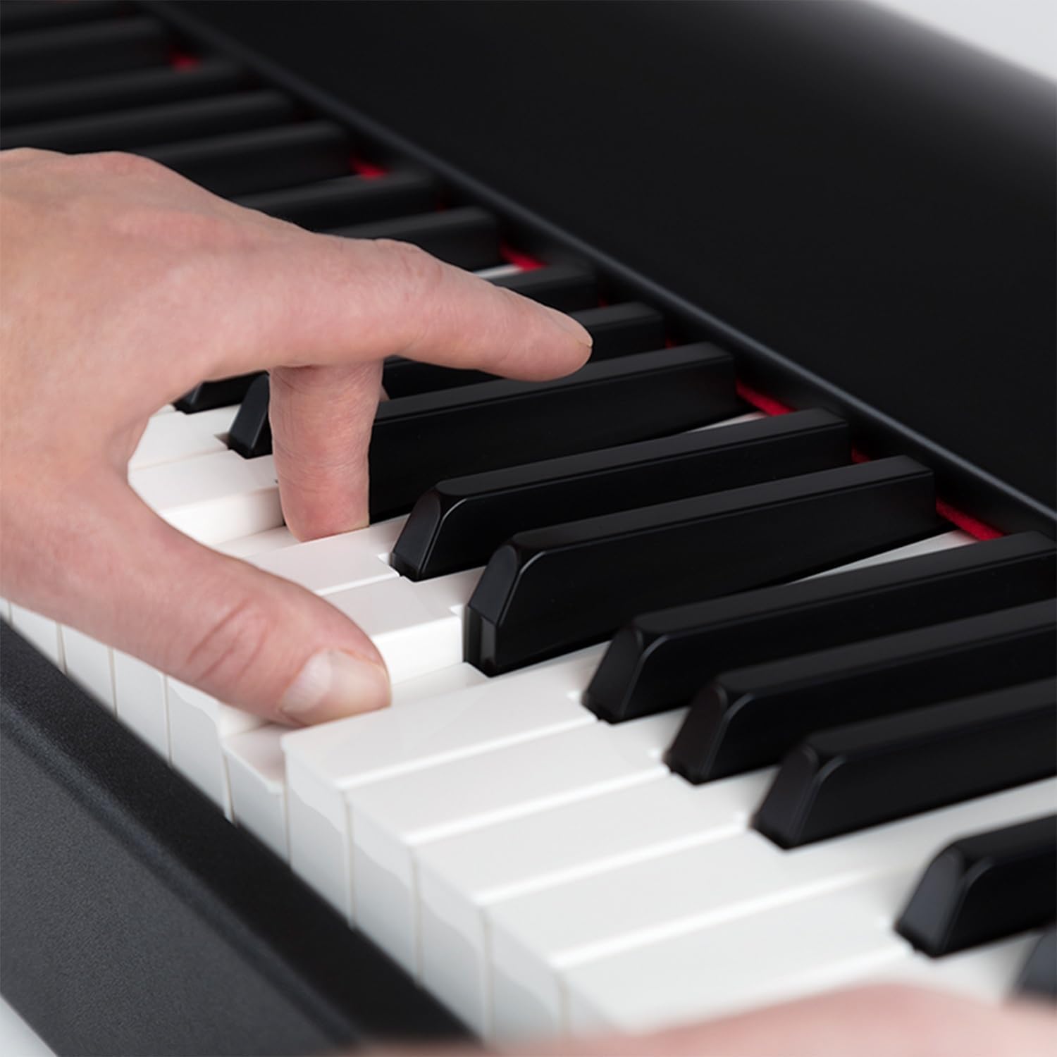 M-AUDIO Hammer 88 USB MIDI Keyboard Controller with 88 Hammer Action Piano Style Keys Including A Studio Grade Recording Software Suite