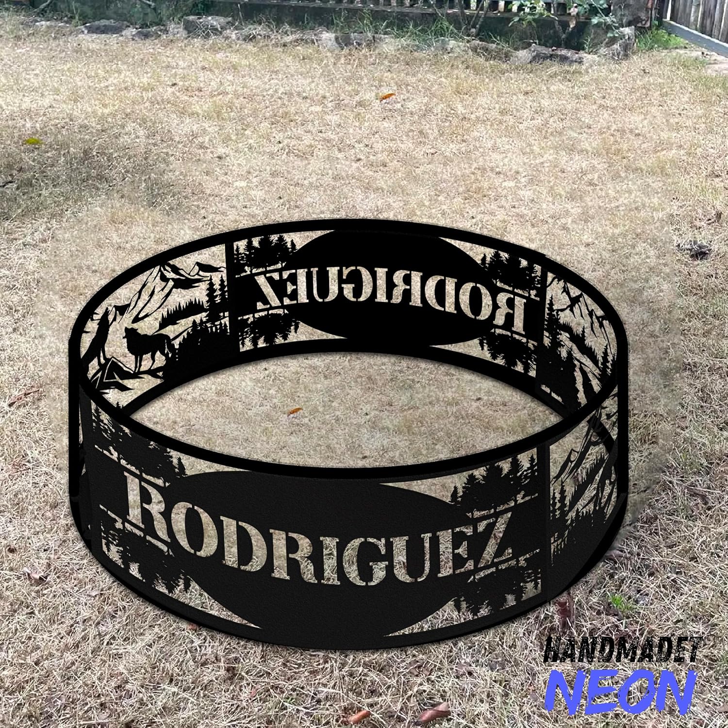 Personalized Wolf Fire Pit Ring Metal Custom Name 360 Degree Cutouts Wilderness Campfire Ring Stove Outdoor BBQs Backyard Camping Garden Decor Gifts Father's Day Campers