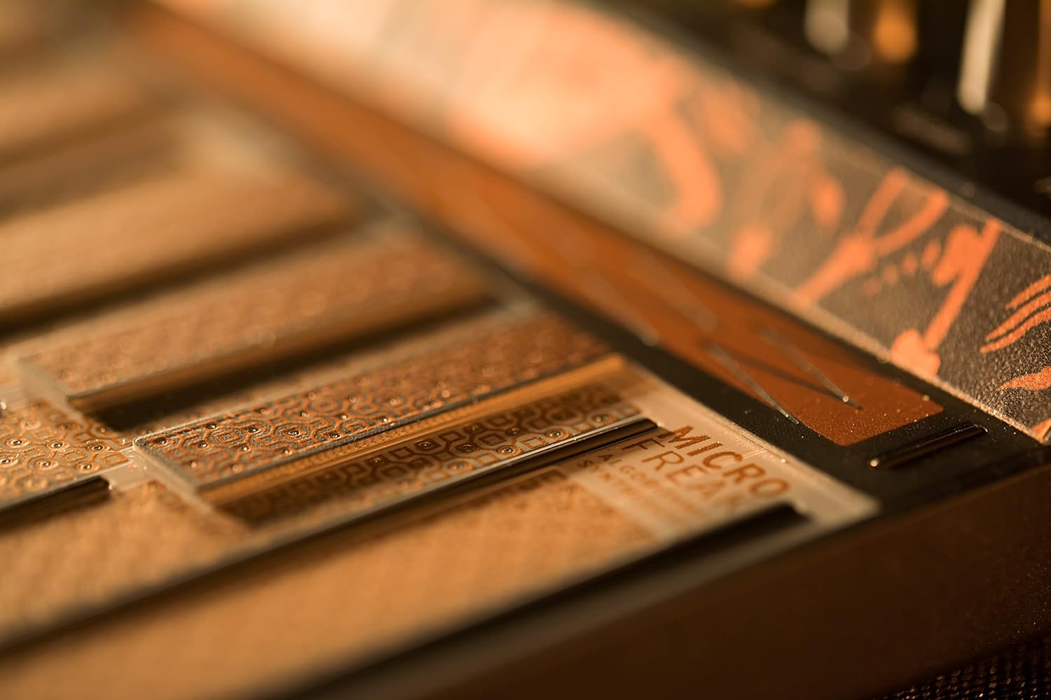 Arturia - MicroFreak Synthesizer Keyboard - 25-Key Hybrid Synth with PCB Keyboard, Wavetable & Digital Oscillators, Analog Filters