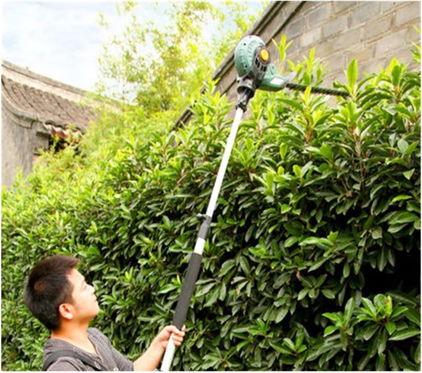 Cordless Weed Wacker Electric High-Altitude Pruning Shear Gardening High Branch Saw Household Telescopic Hedge Trimmer 450W 1600rpm Good for Clean and Fast Cuts