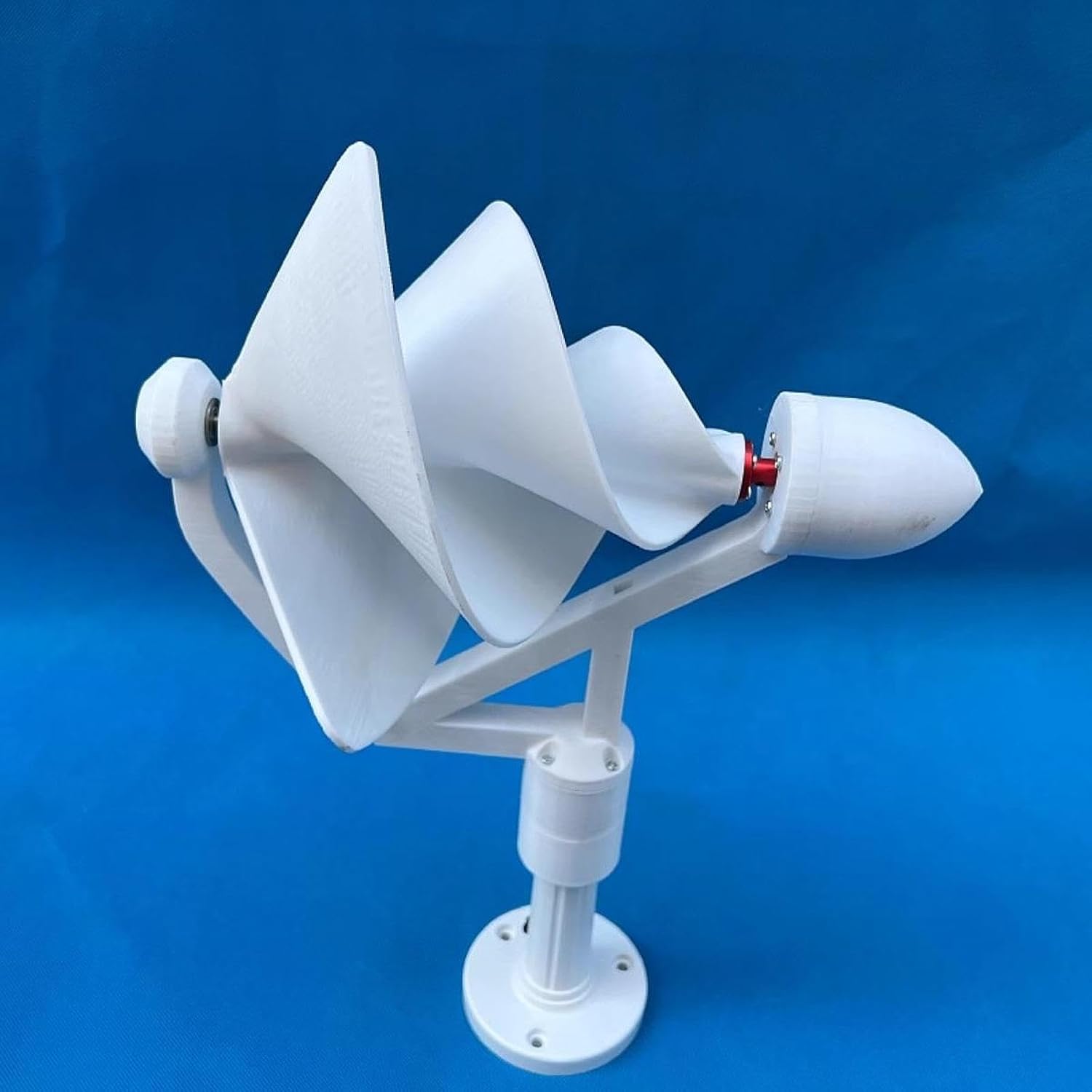 Spiral Wind Turbine Generator Three Phase Brushless Replaces Spare Part Wind Power Generator, Easy to Install for Farm School