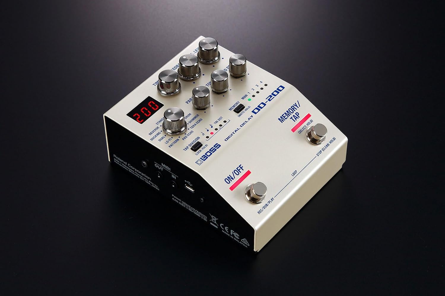 BOSS DD-200 Digital Delay Guitar Pedal (DD-200)