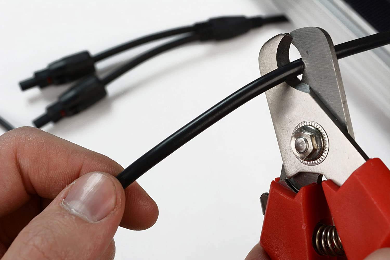 TEMCo 10 AWG/Gauge Solar Cable - Made in The USA 250 Feet Red (Variety of Lengths Available)