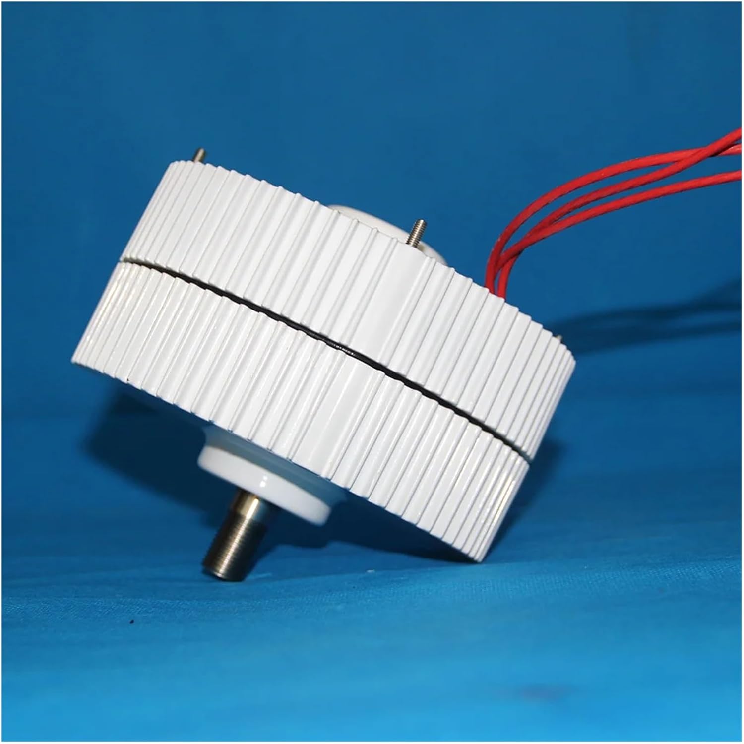 Gearless Permanent Magnet Turbine Generator Low Speed 1000W 12V 24V 48V Wind Power Generator for Water Conservancy and Wind Power Low Starting Speed for Home(with Base,12V_1KW with Control)