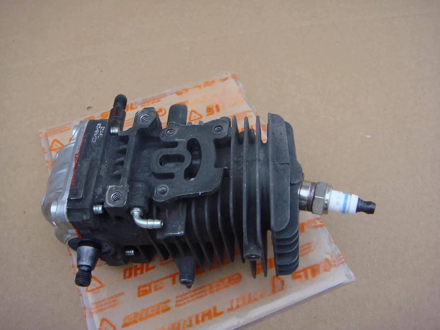 NEW Genuine MS194C CHAINSAW ENGINE MOTOR CYLINDER - REAR HANDLE VERSION ONLY,Replacement for STIHL OEM